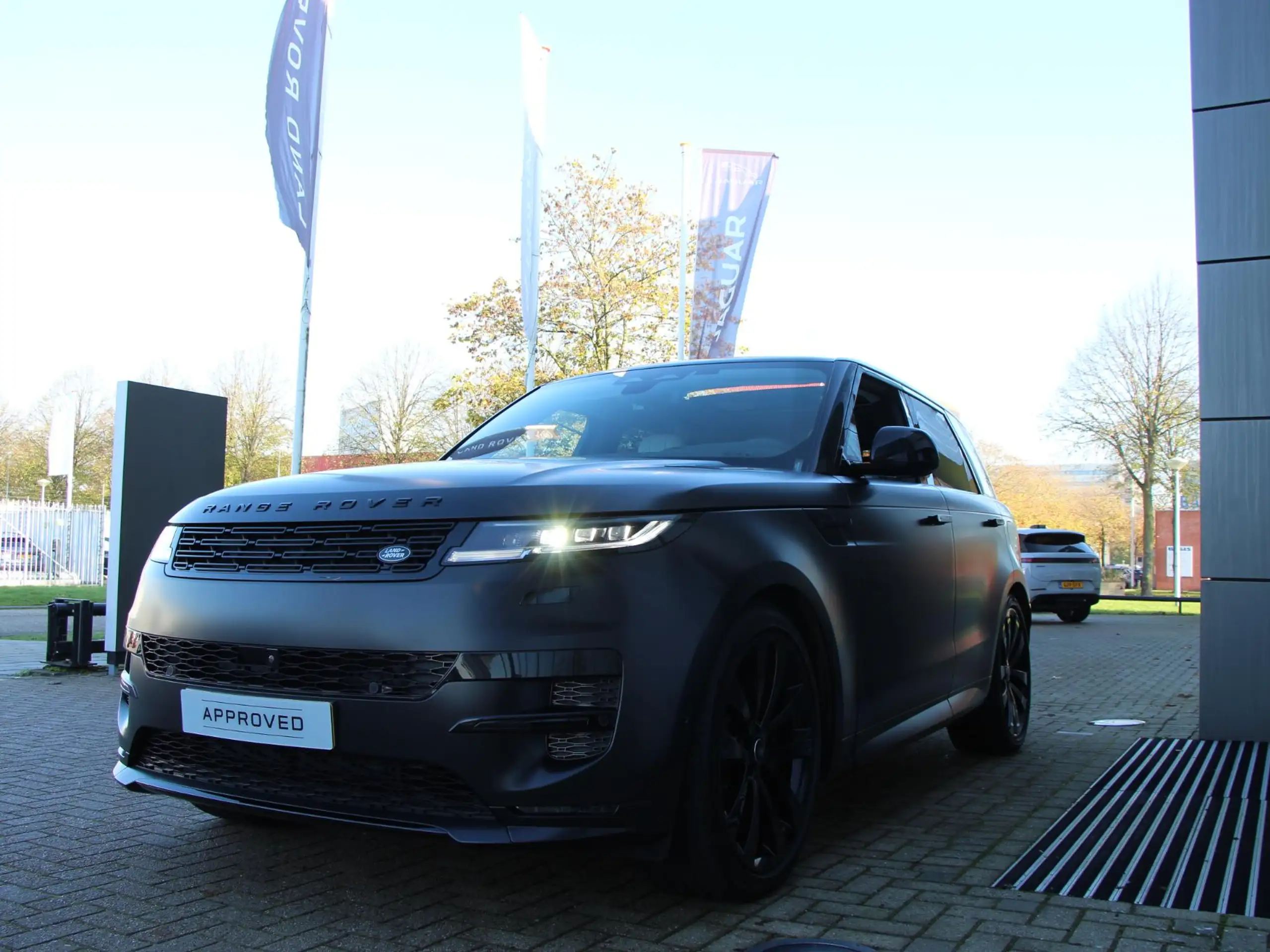 Land Rover - Range Rover Sport