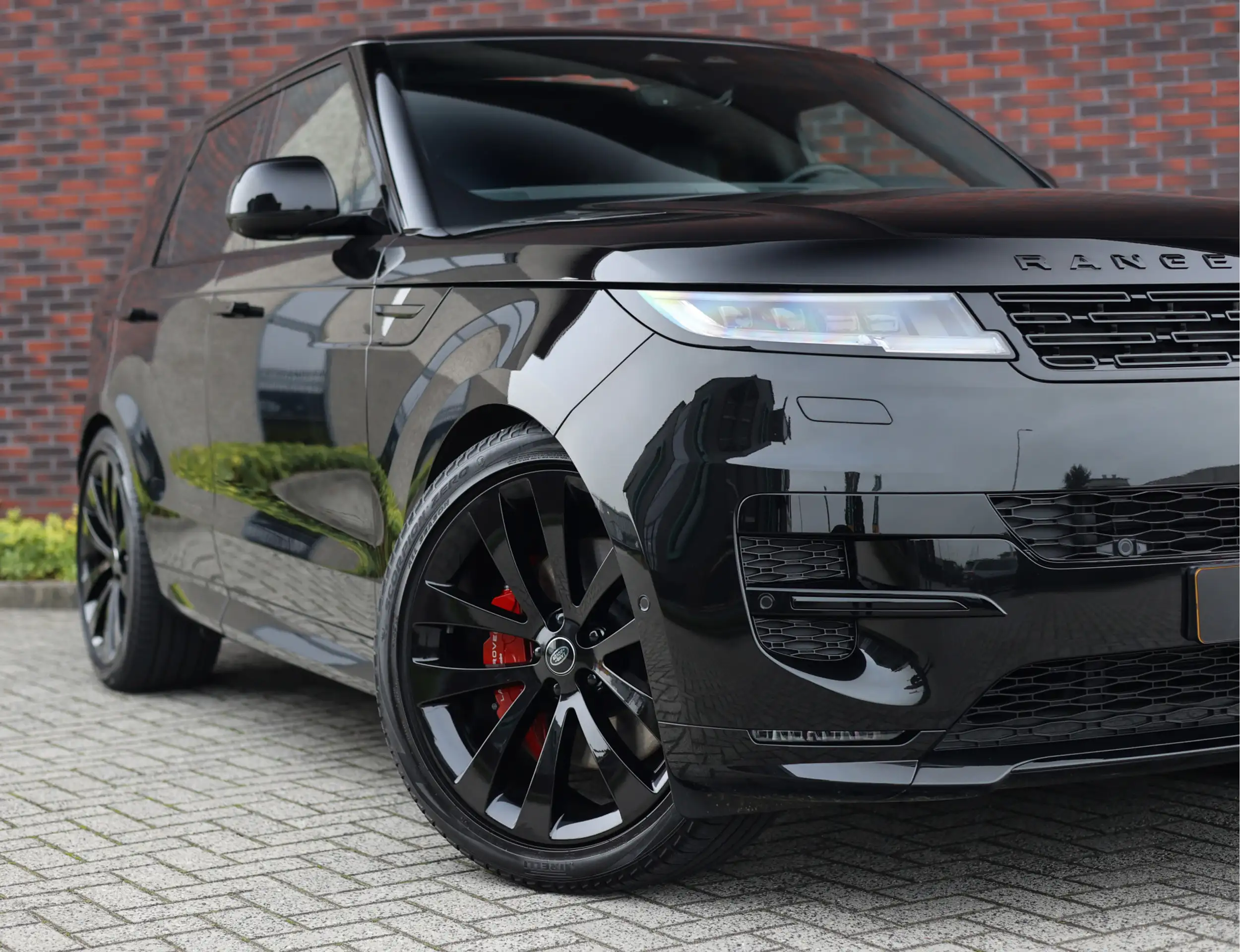 Land Rover - Range Rover Sport