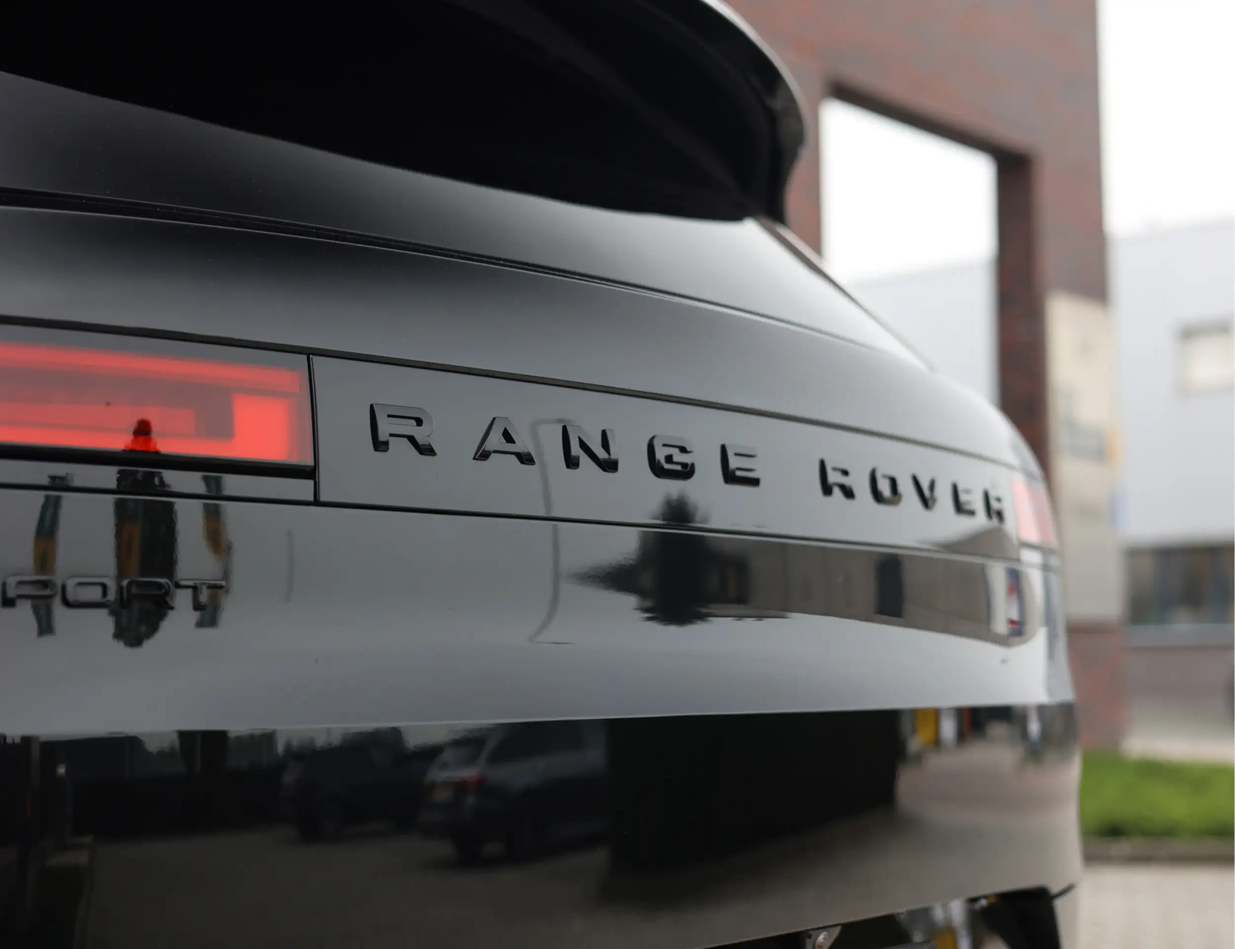 Land Rover - Range Rover Sport