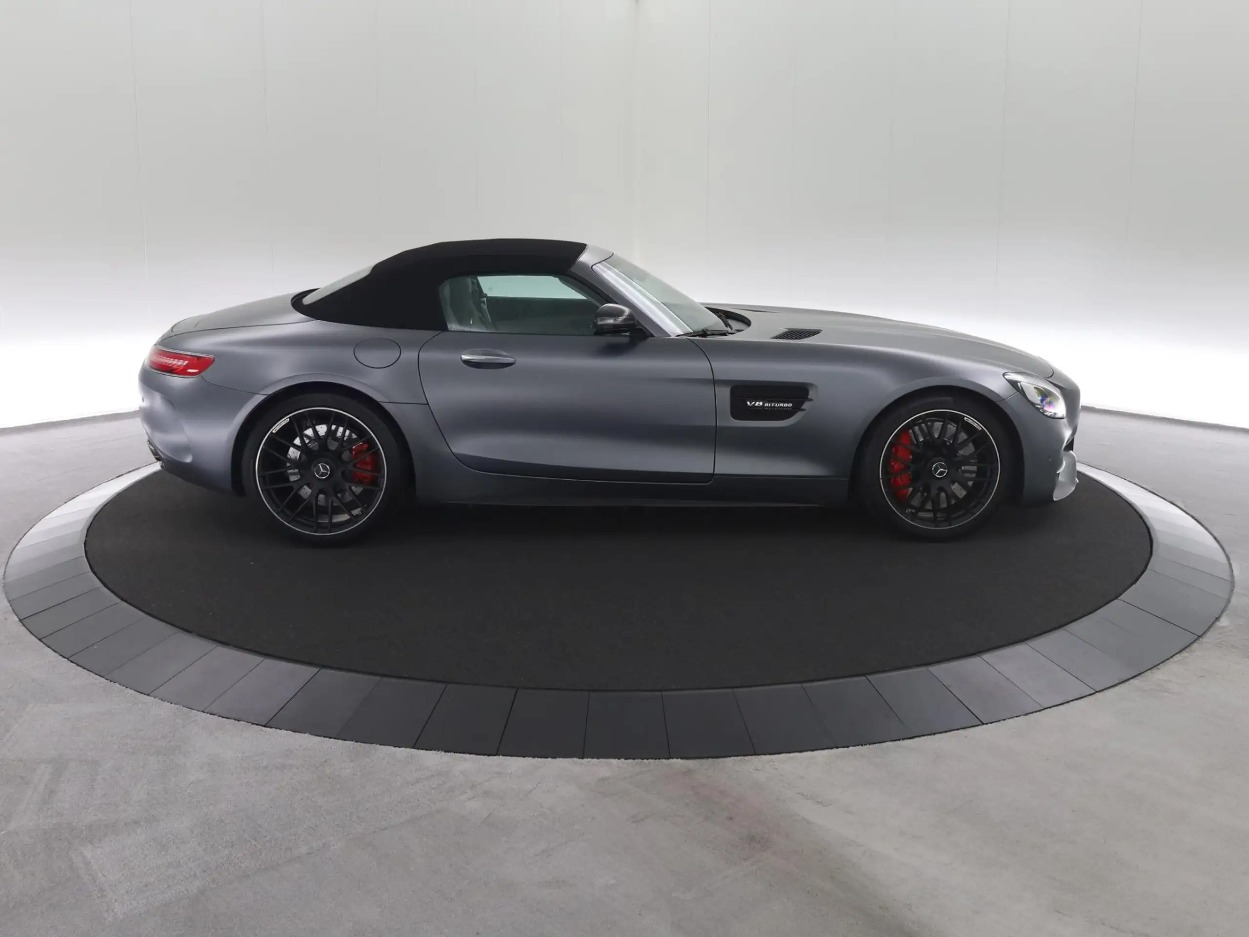 Mercedes-Benz - AMG GT