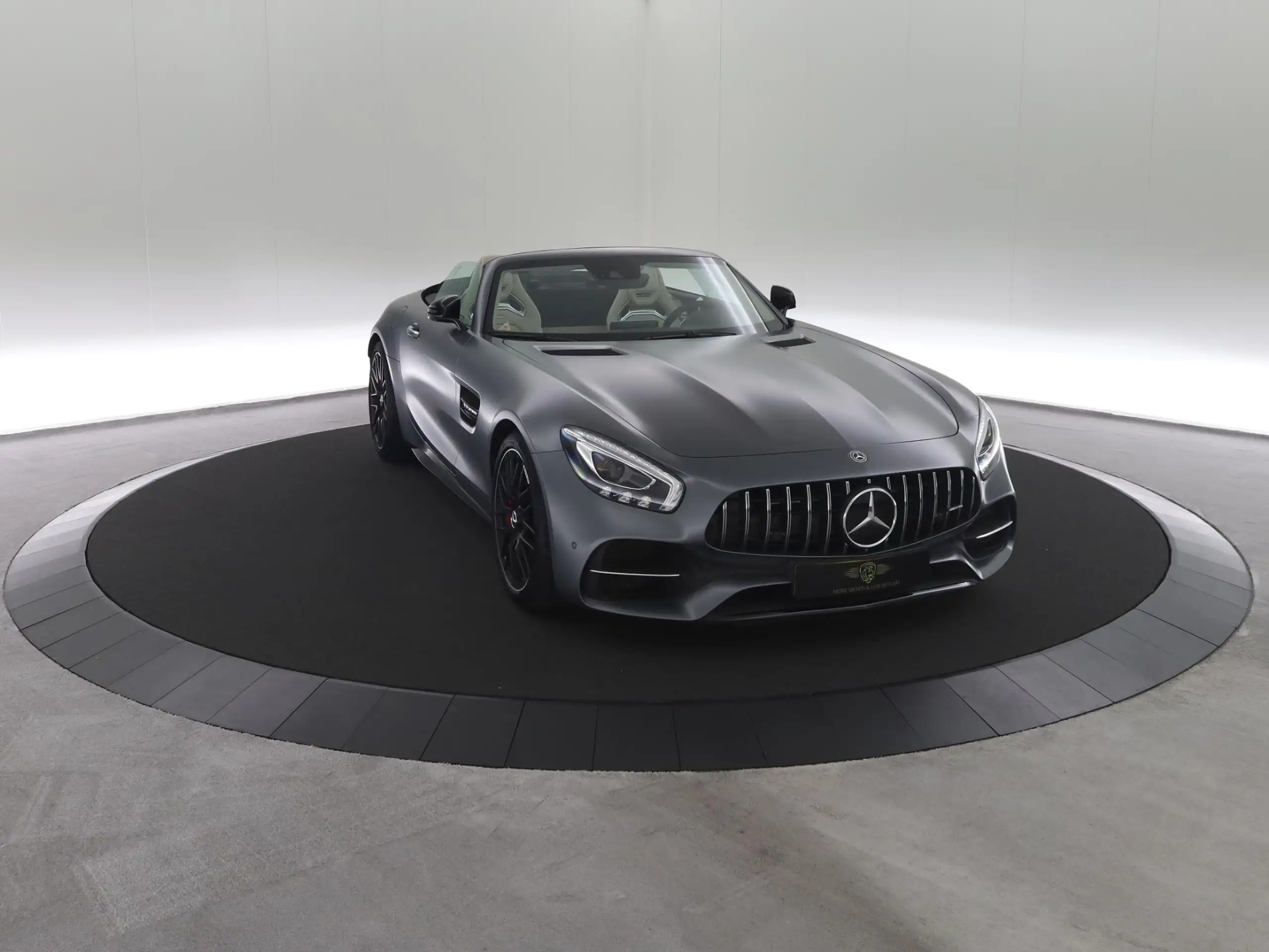 Mercedes-Benz - AMG GT