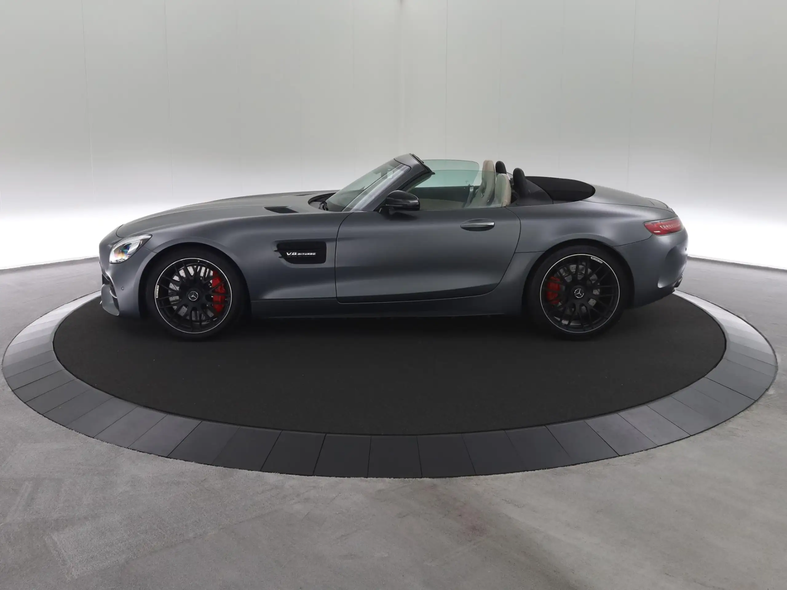 Mercedes-Benz - AMG GT