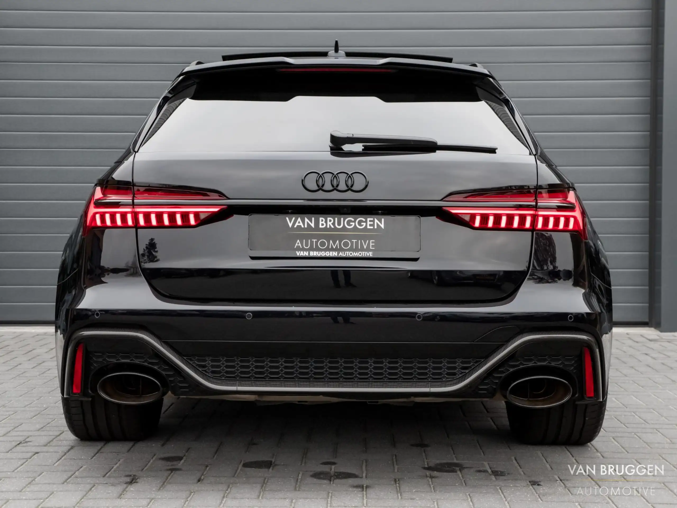 Audi - RS6