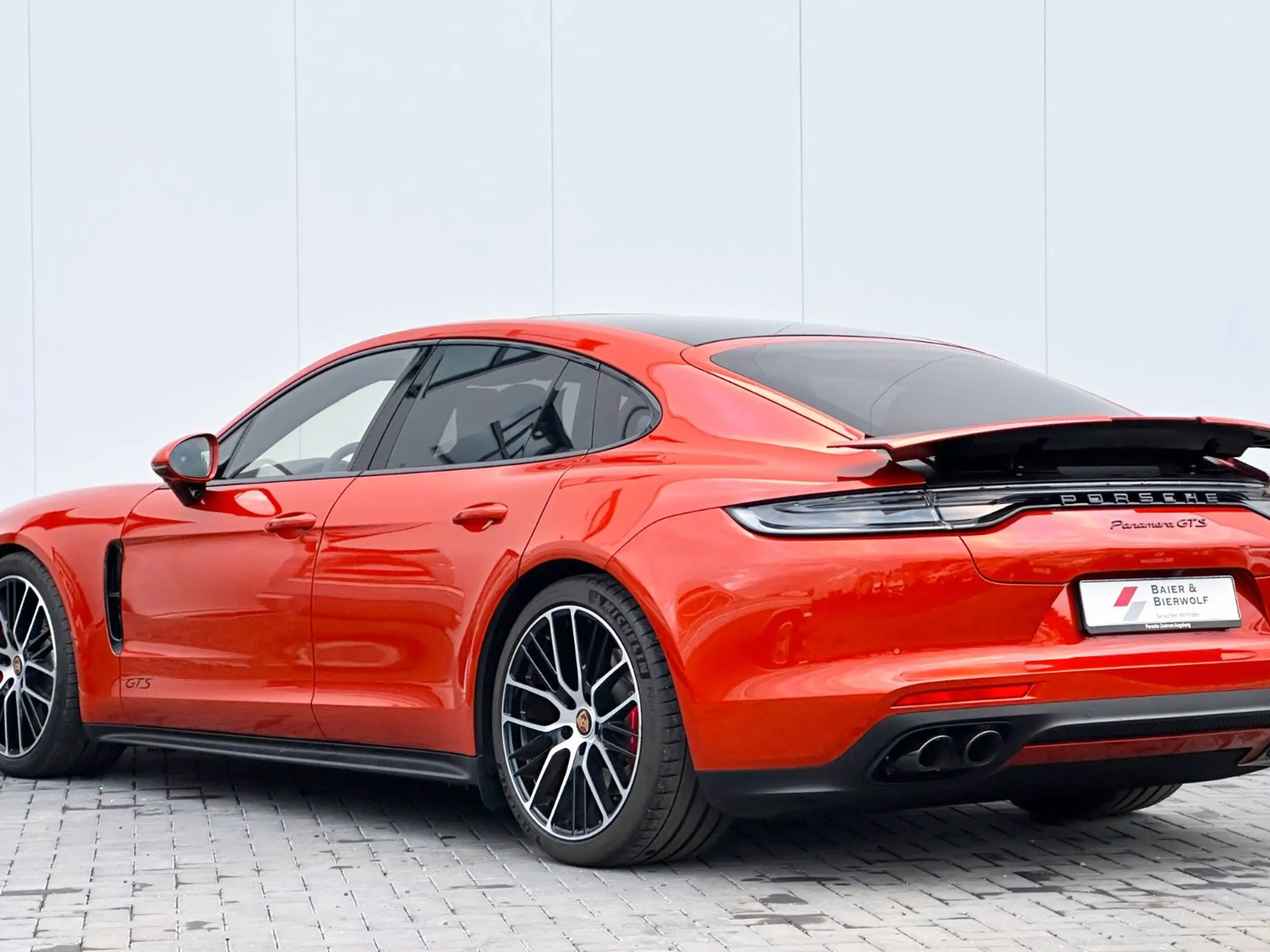 Porsche - Panamera