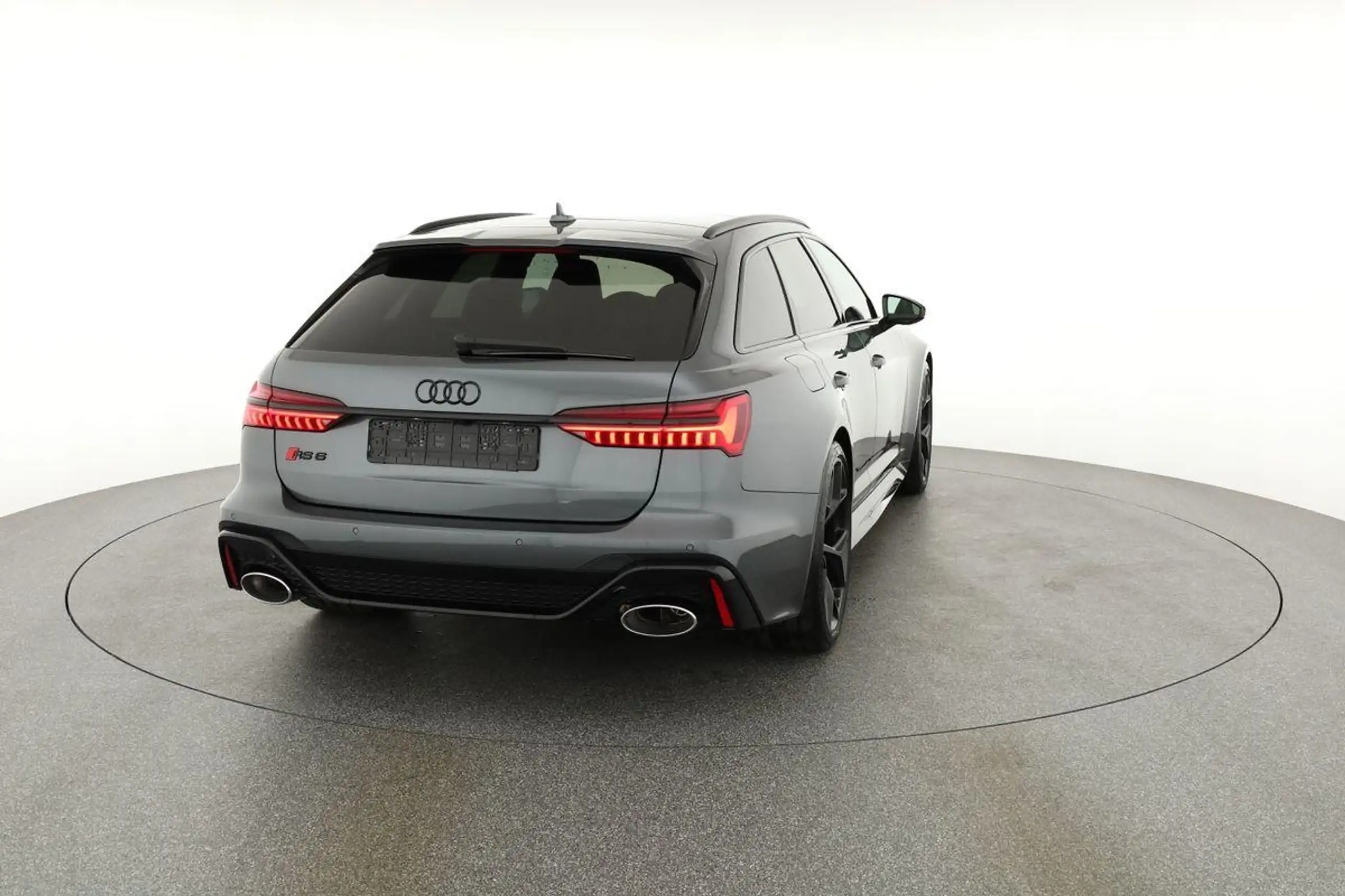 Audi - RS6