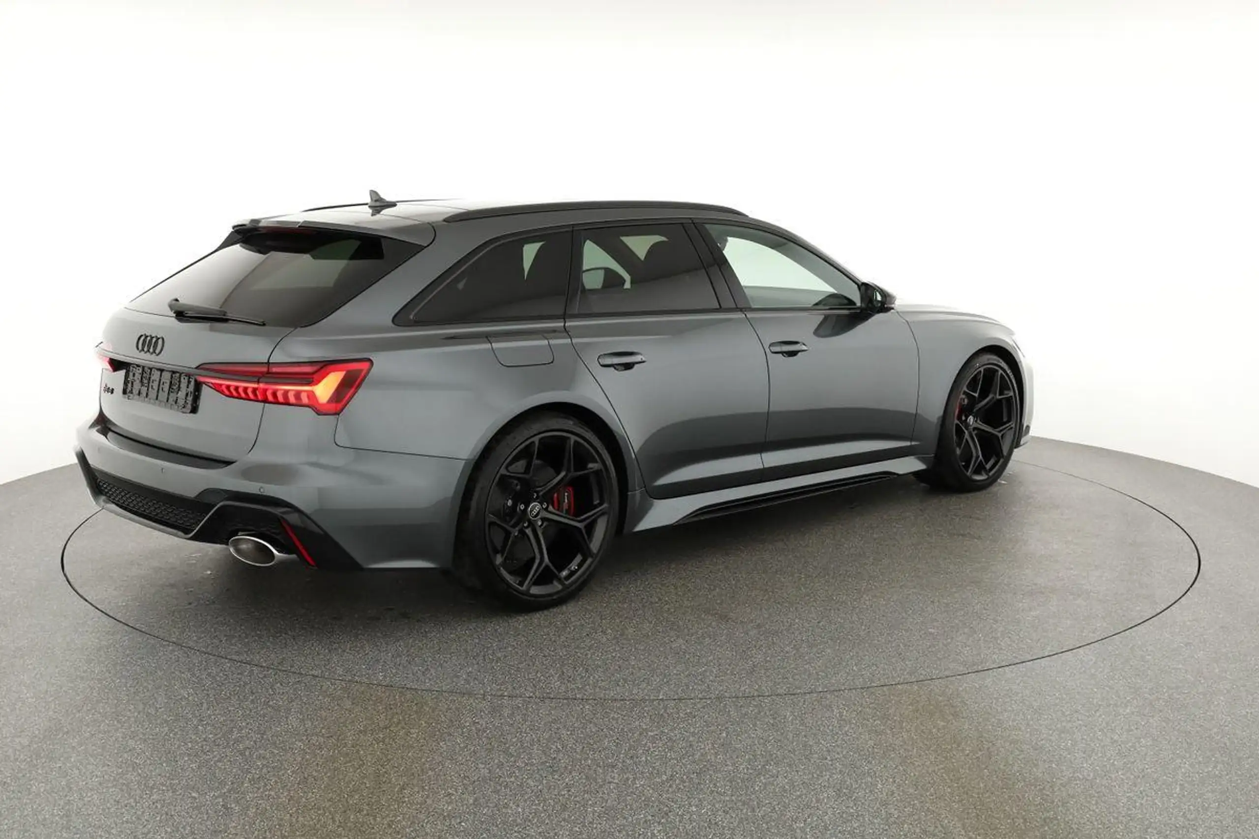 Audi - RS6