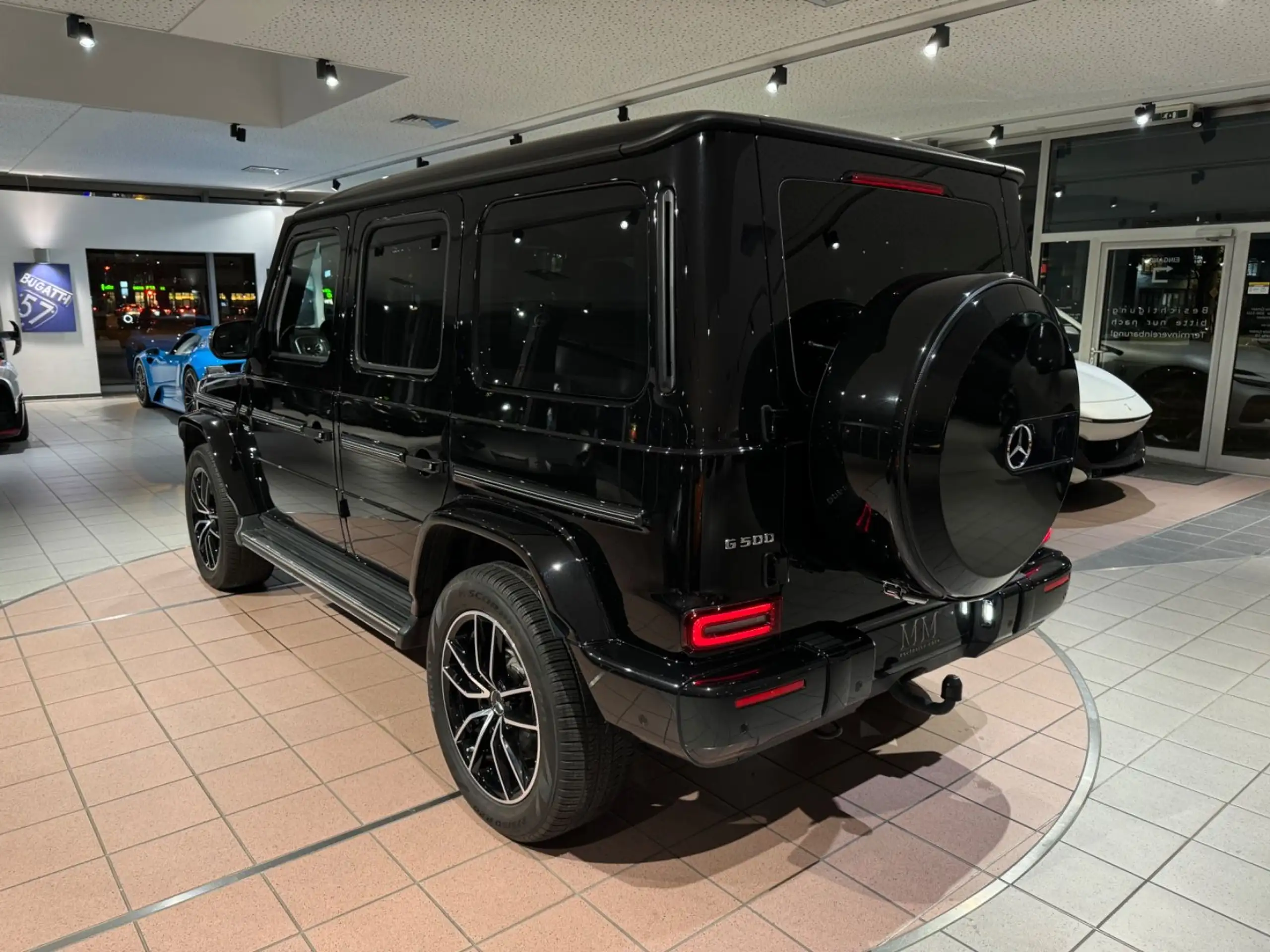 Mercedes-Benz - G 500