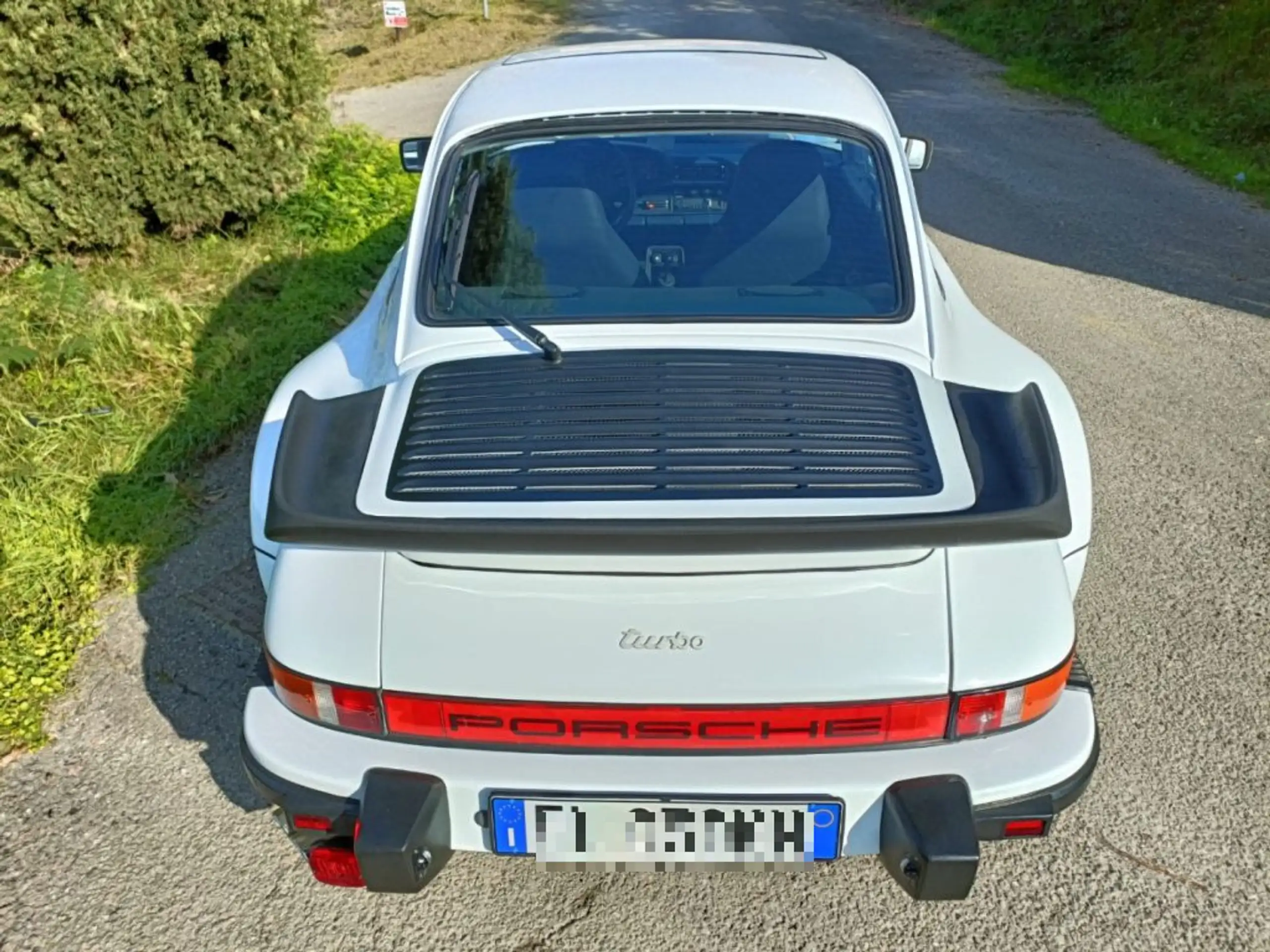 Porsche - 911