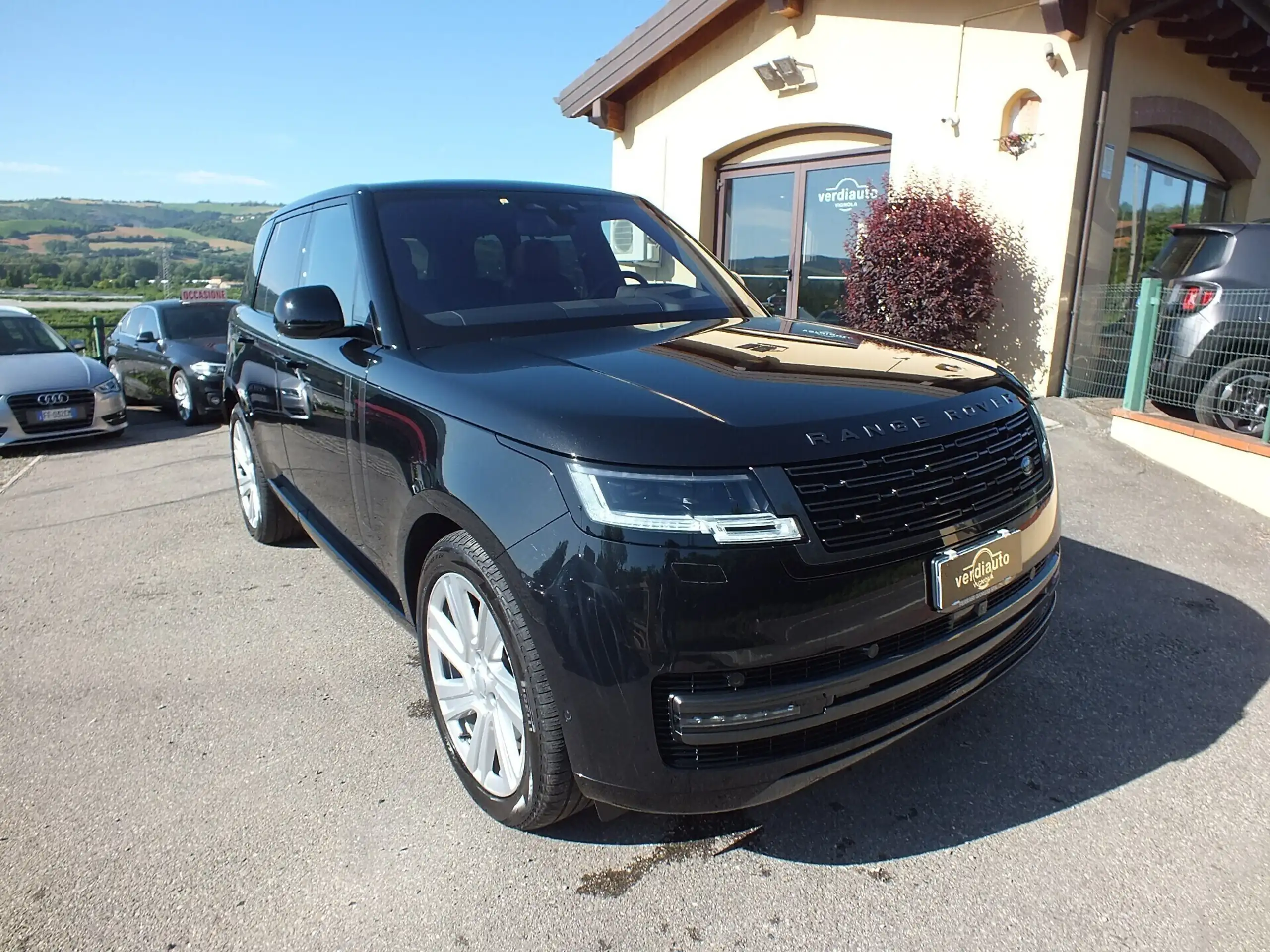 Land Rover - Range Rover