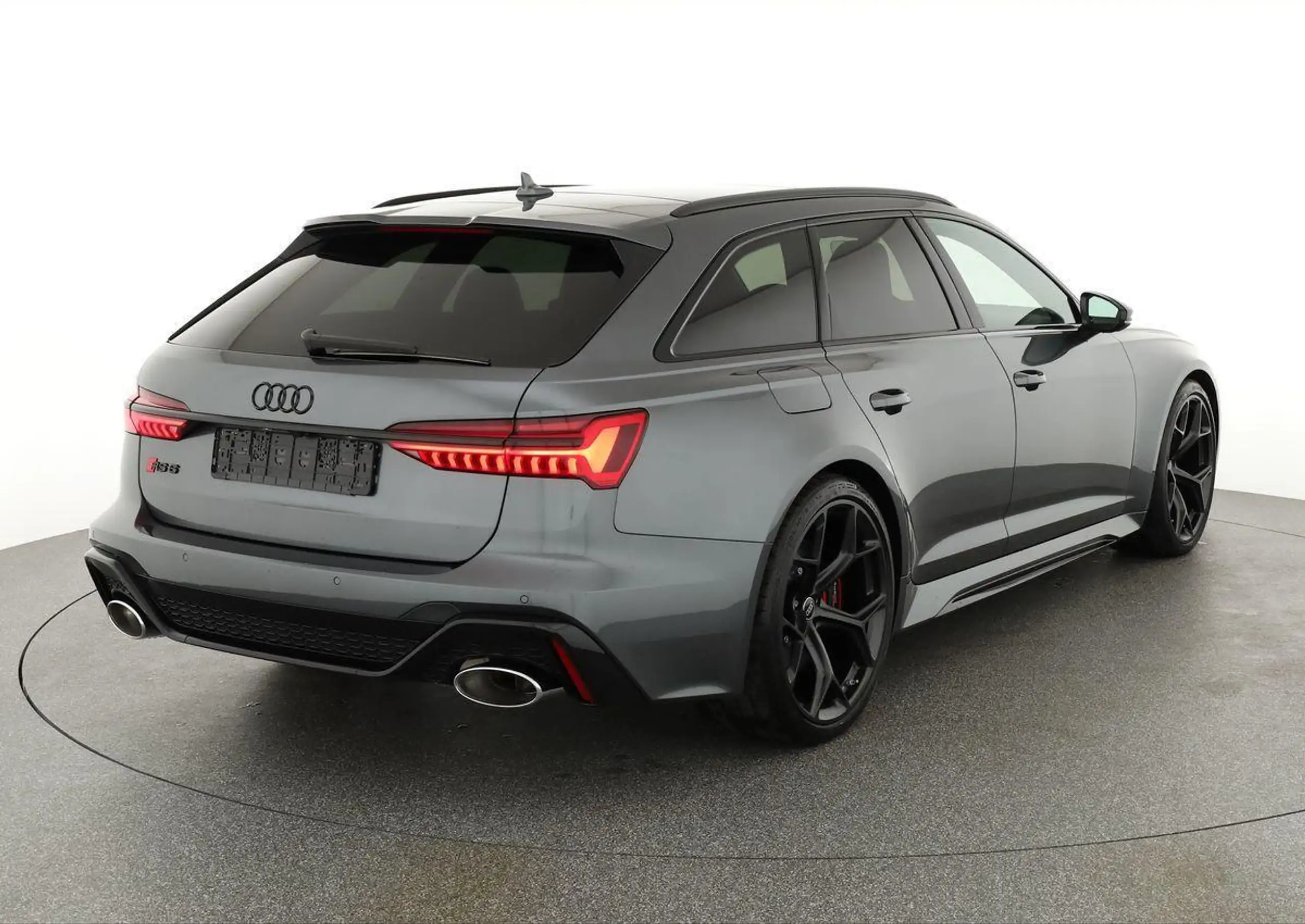 Audi - RS6