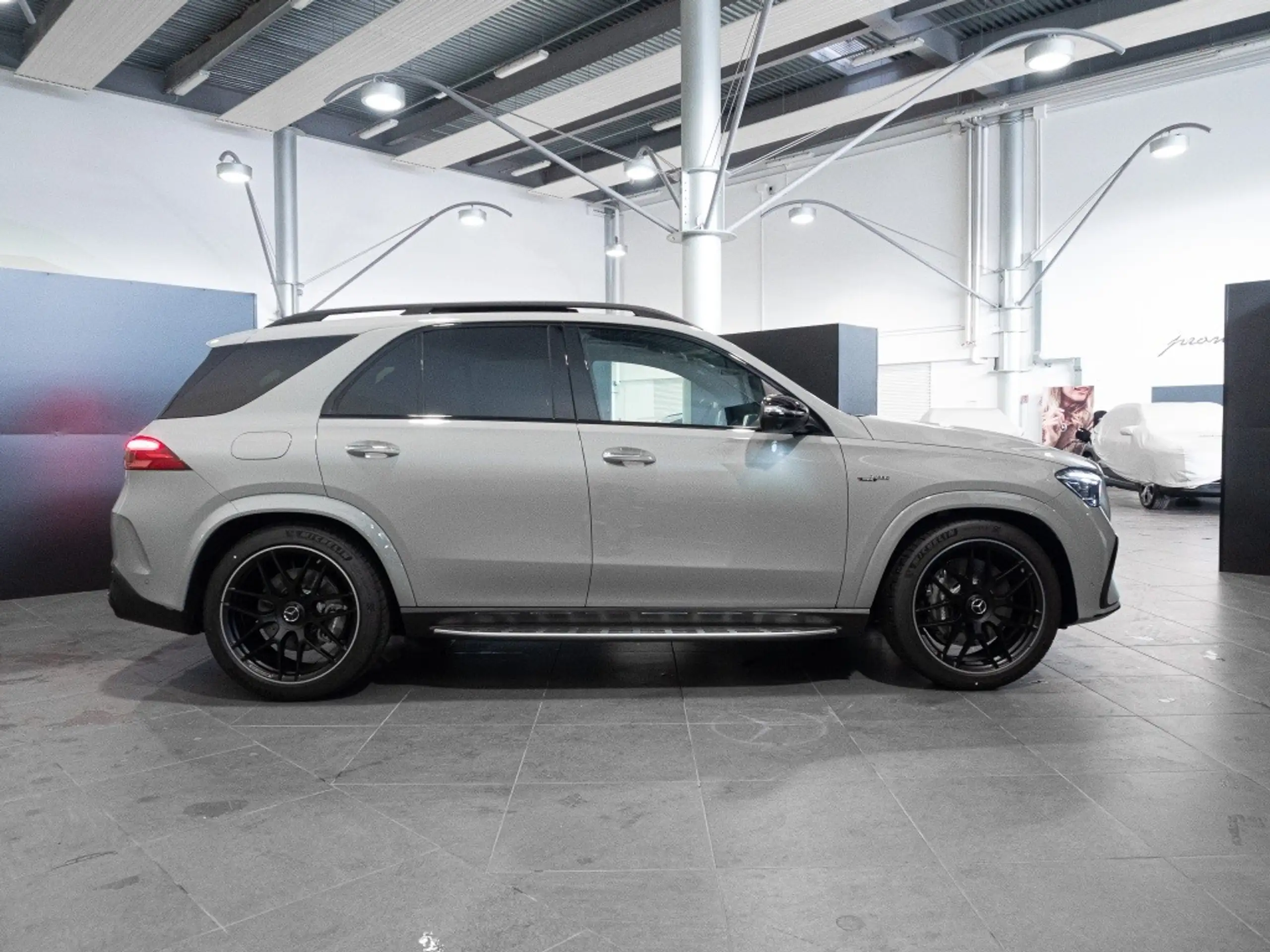 Mercedes-Benz - GLE 53 AMG