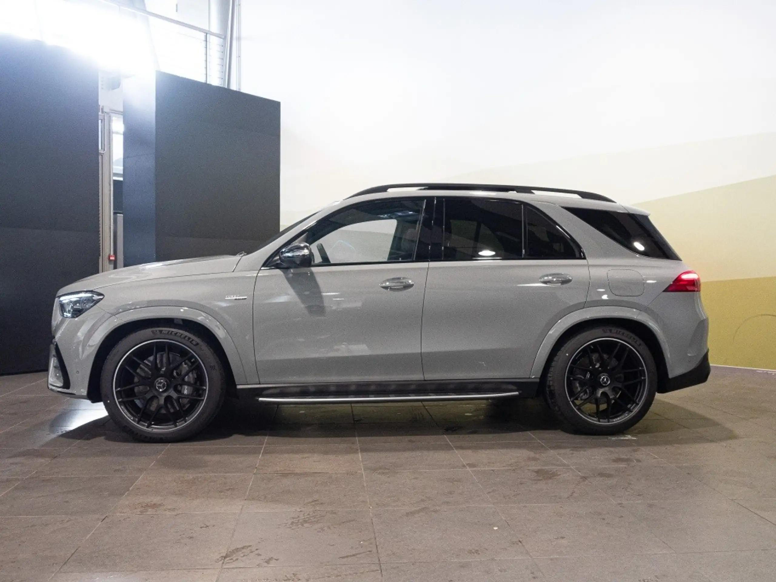 Mercedes-Benz - GLE 53 AMG