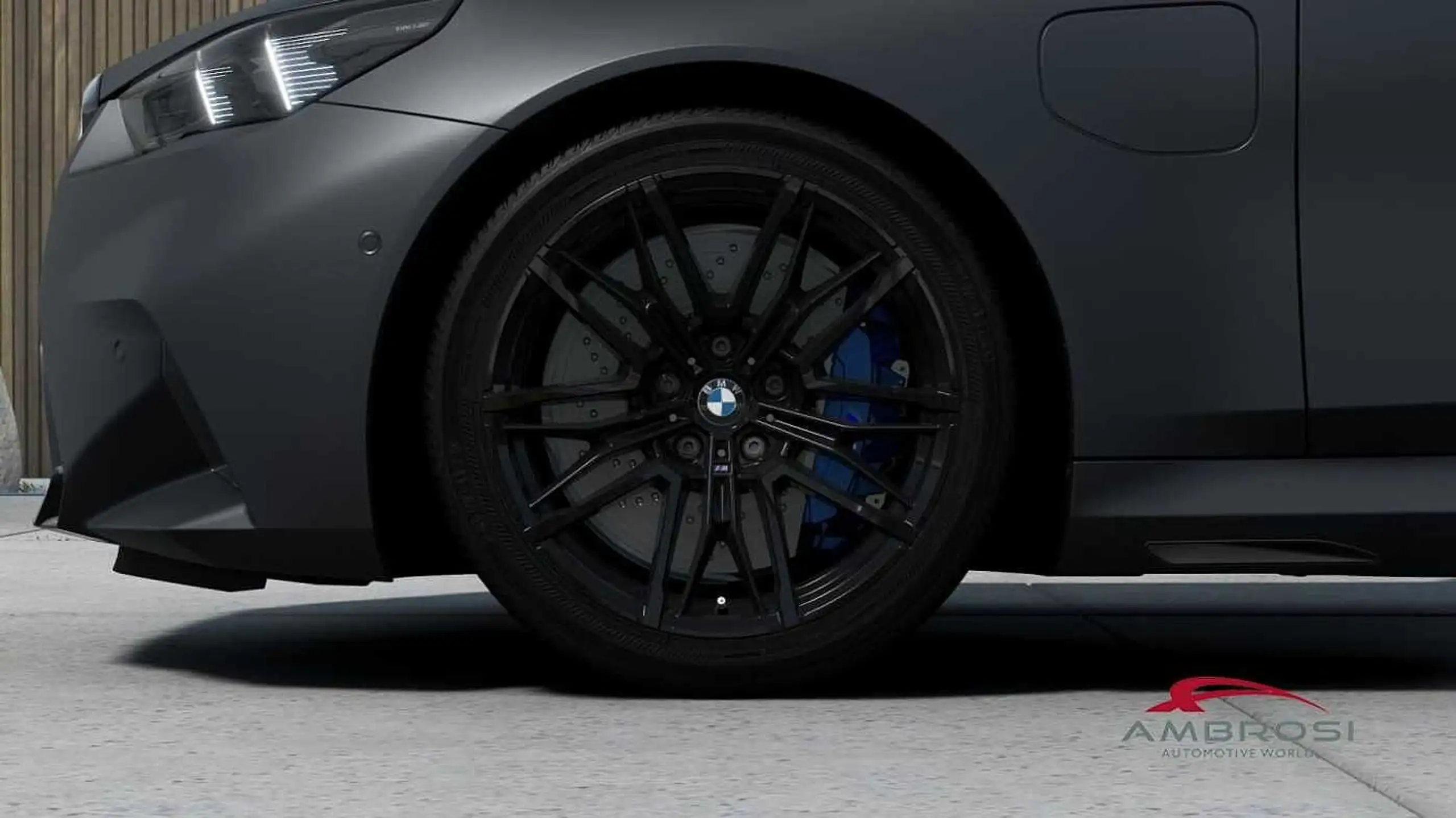 BMW - M5