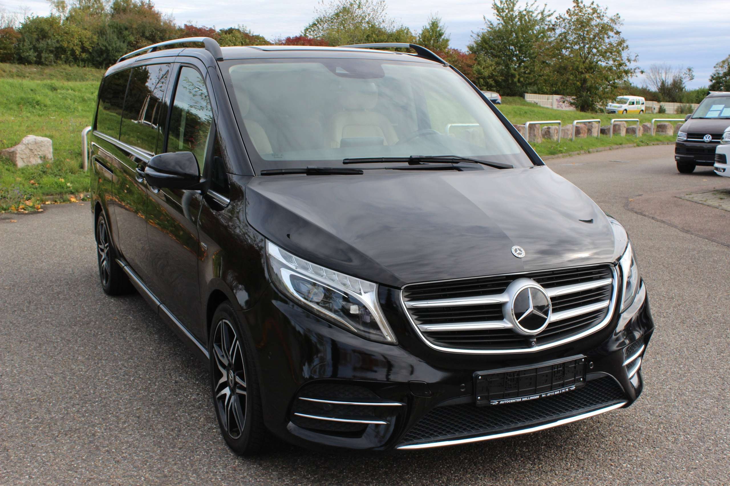 Mercedes-Benz - V 250