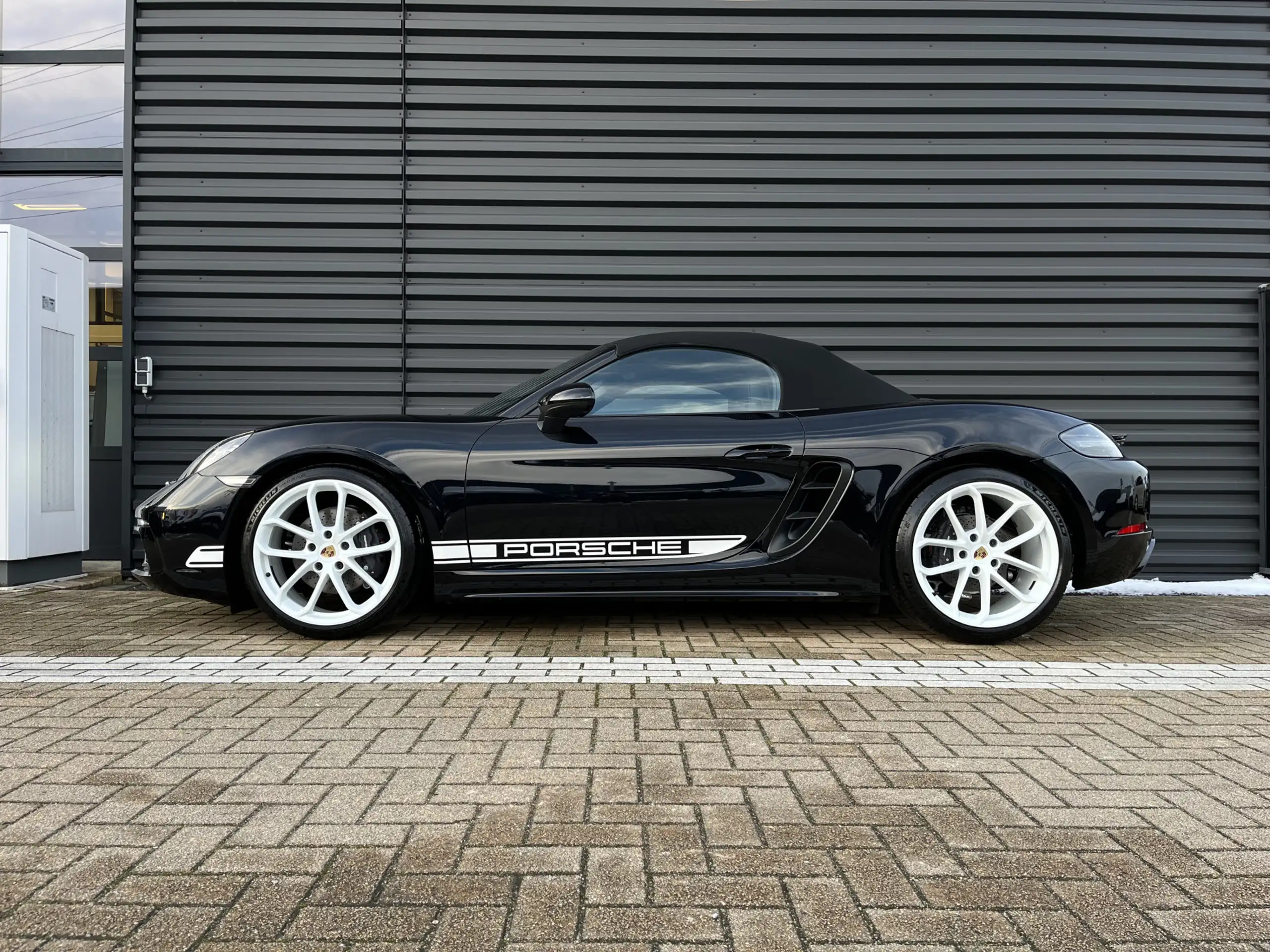 Porsche - Boxster