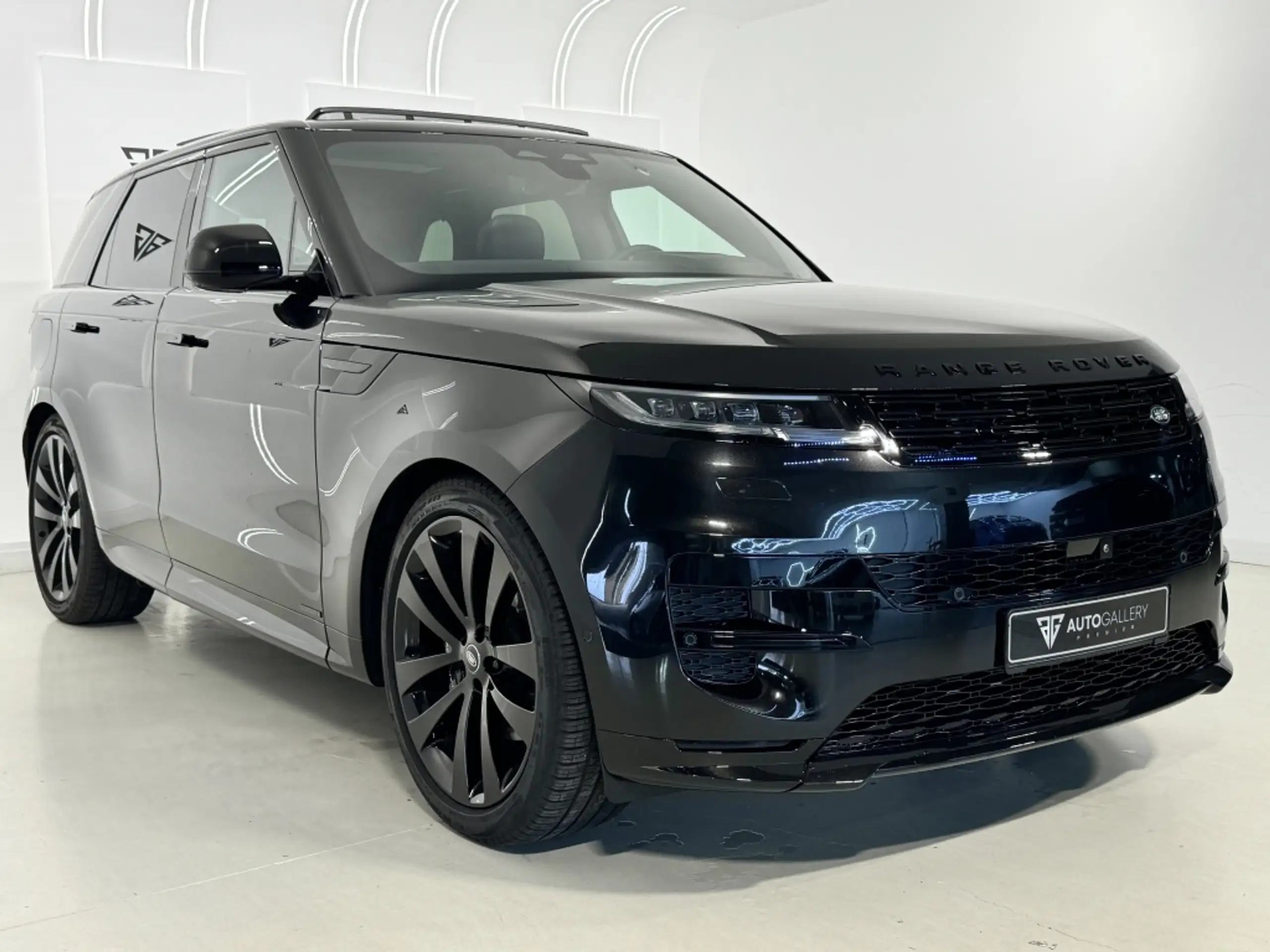 Land Rover - Range Rover Sport