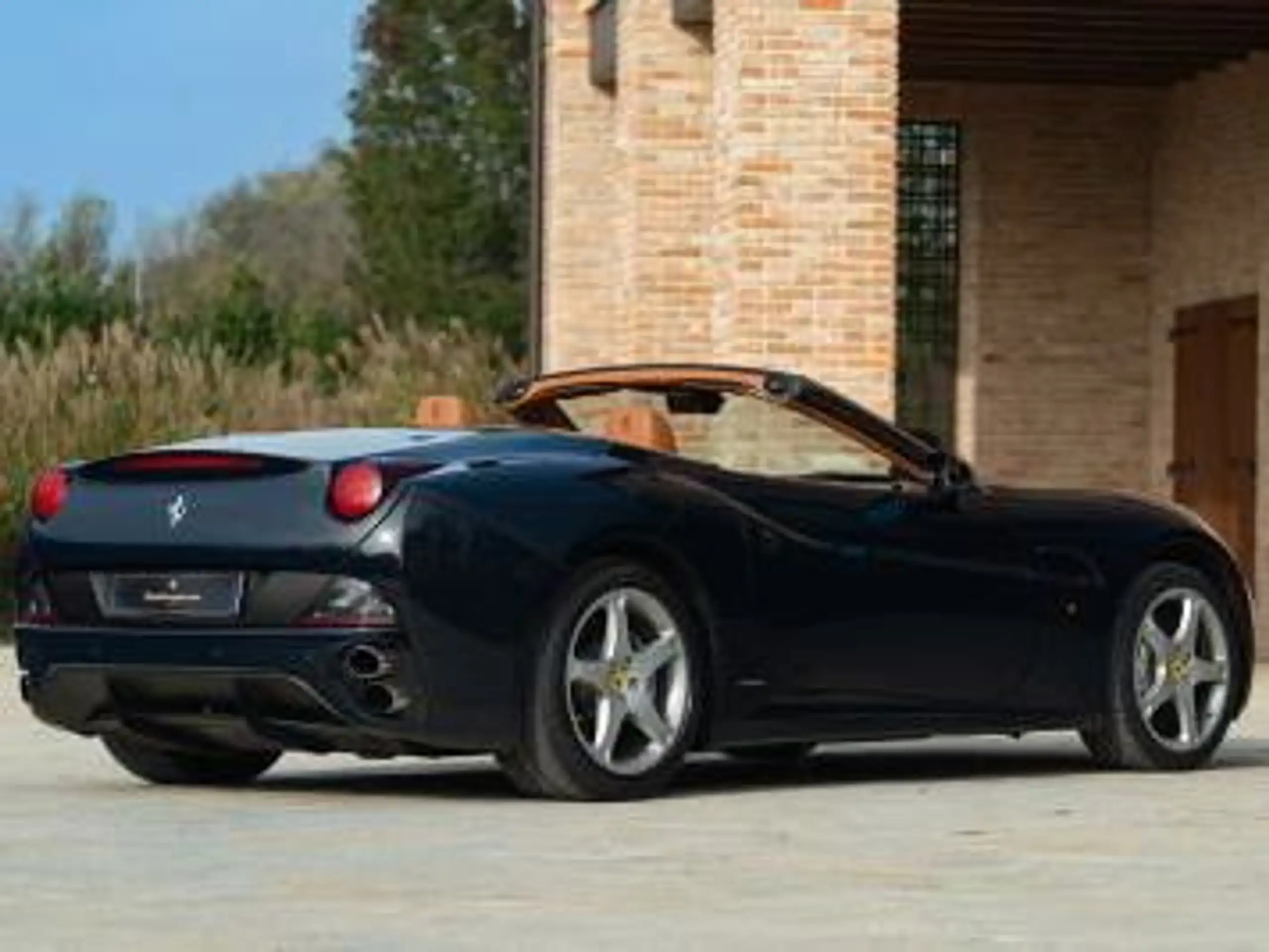 Ferrari - California