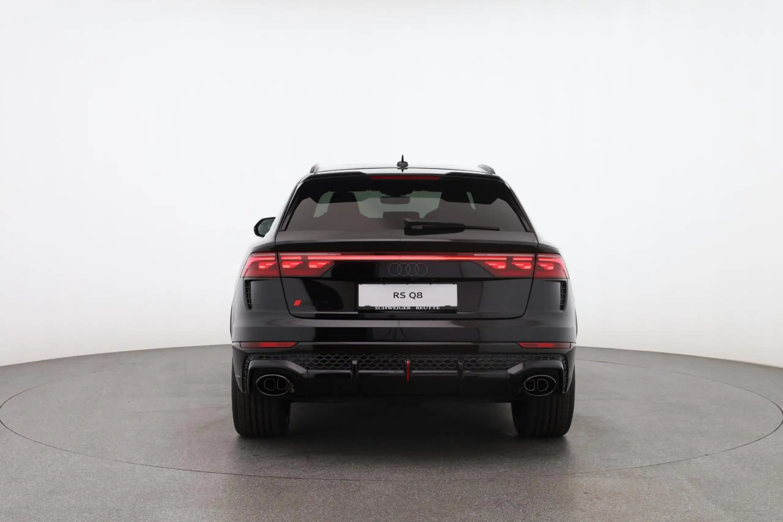 Audi - RS Q8