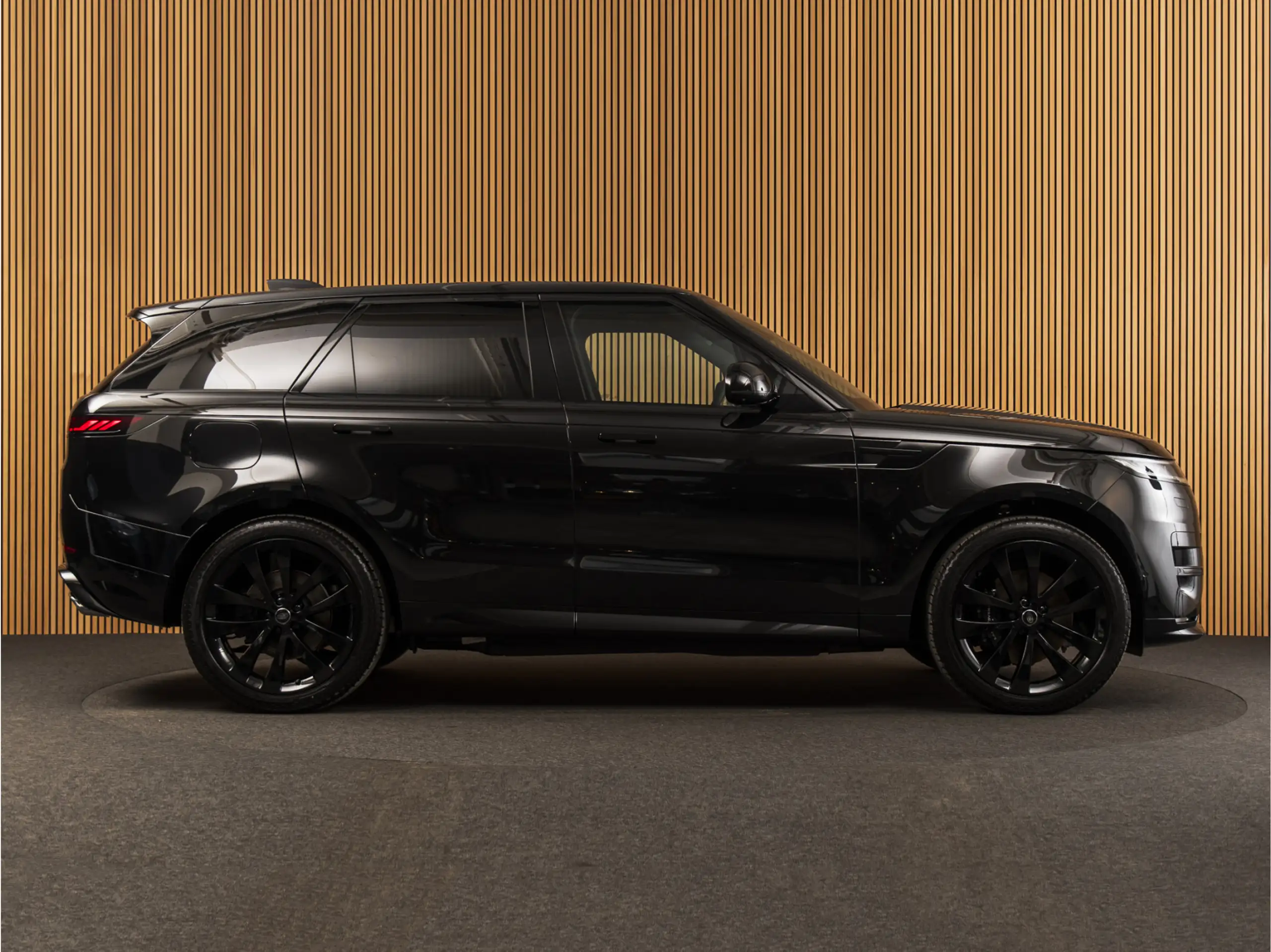 Land Rover - Range Rover Sport