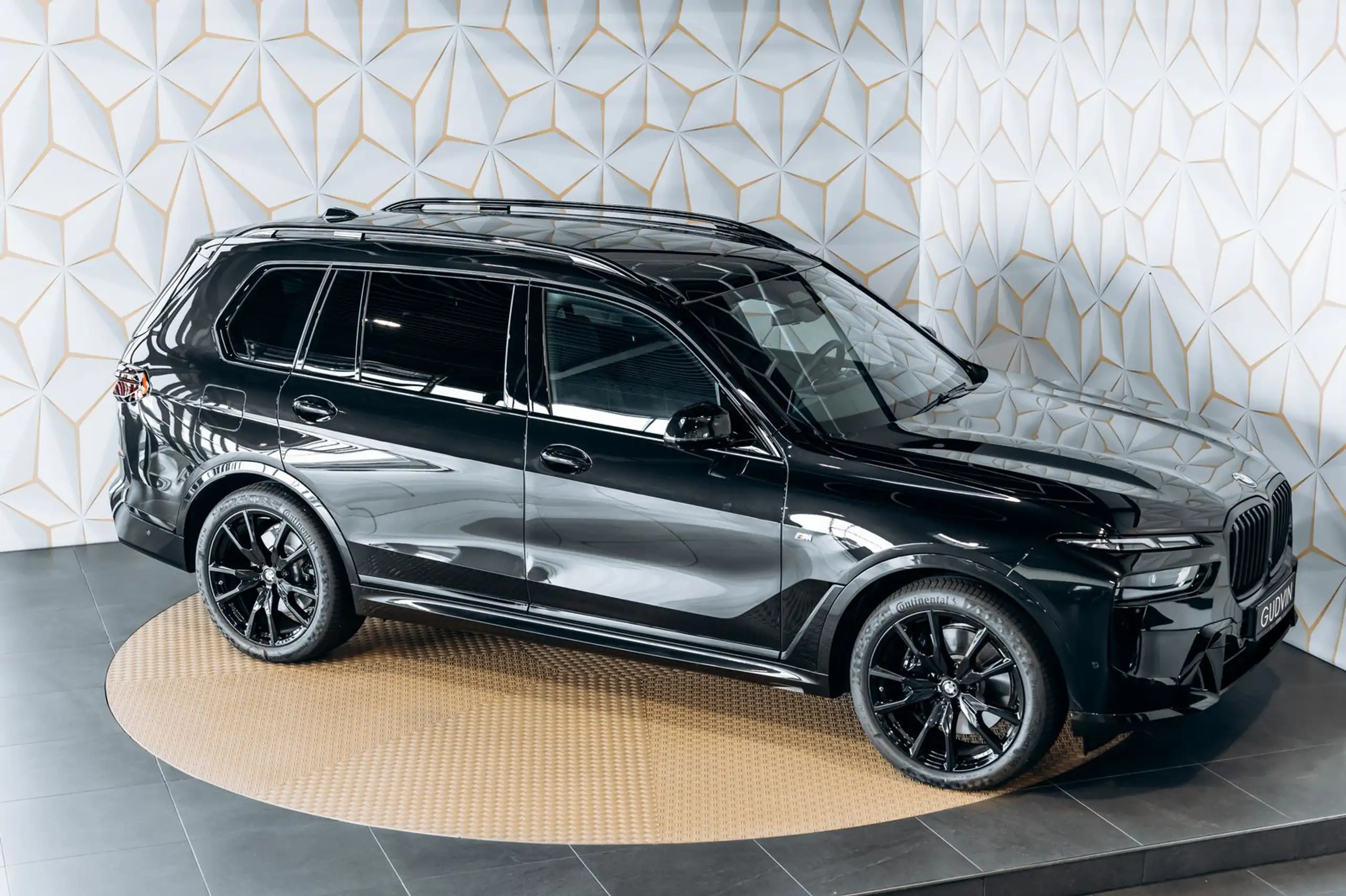 BMW - X7