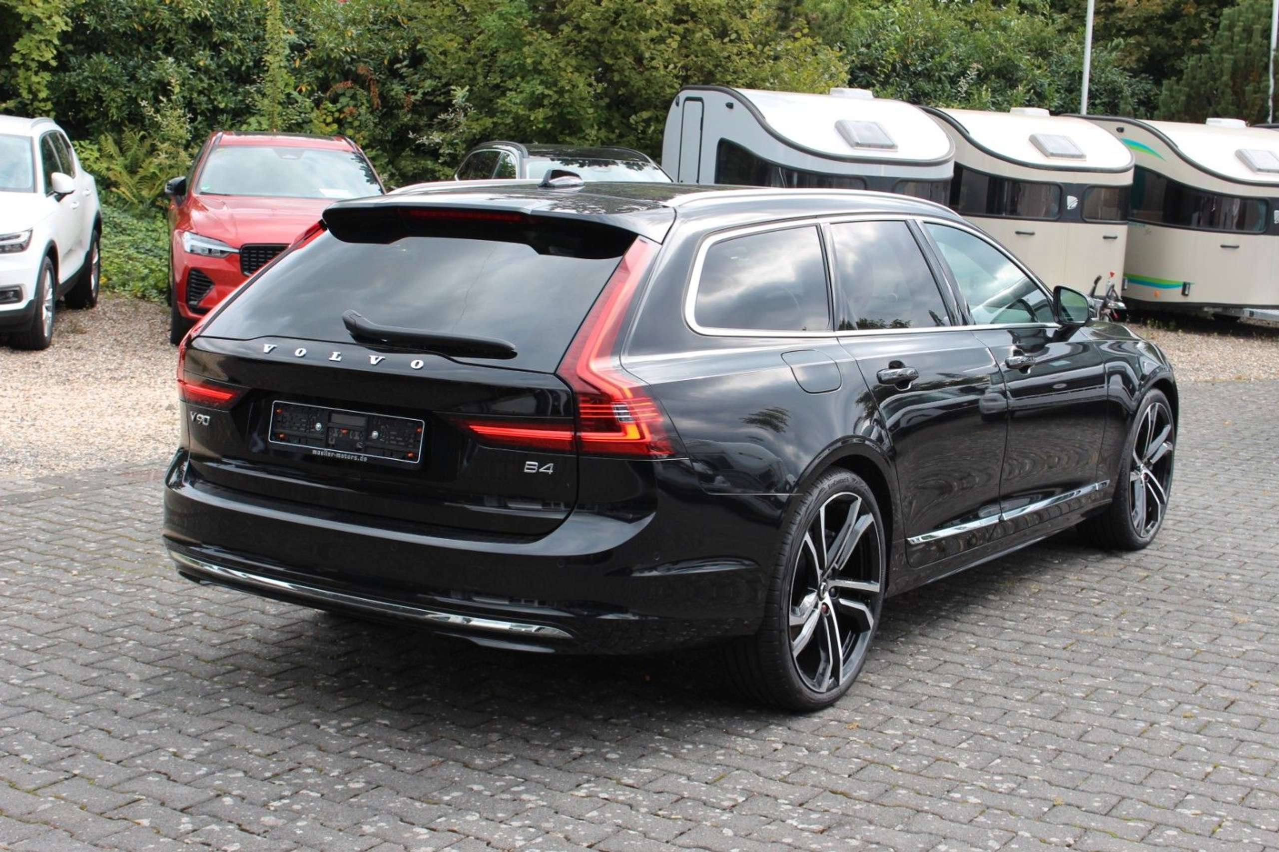 Volvo - V90