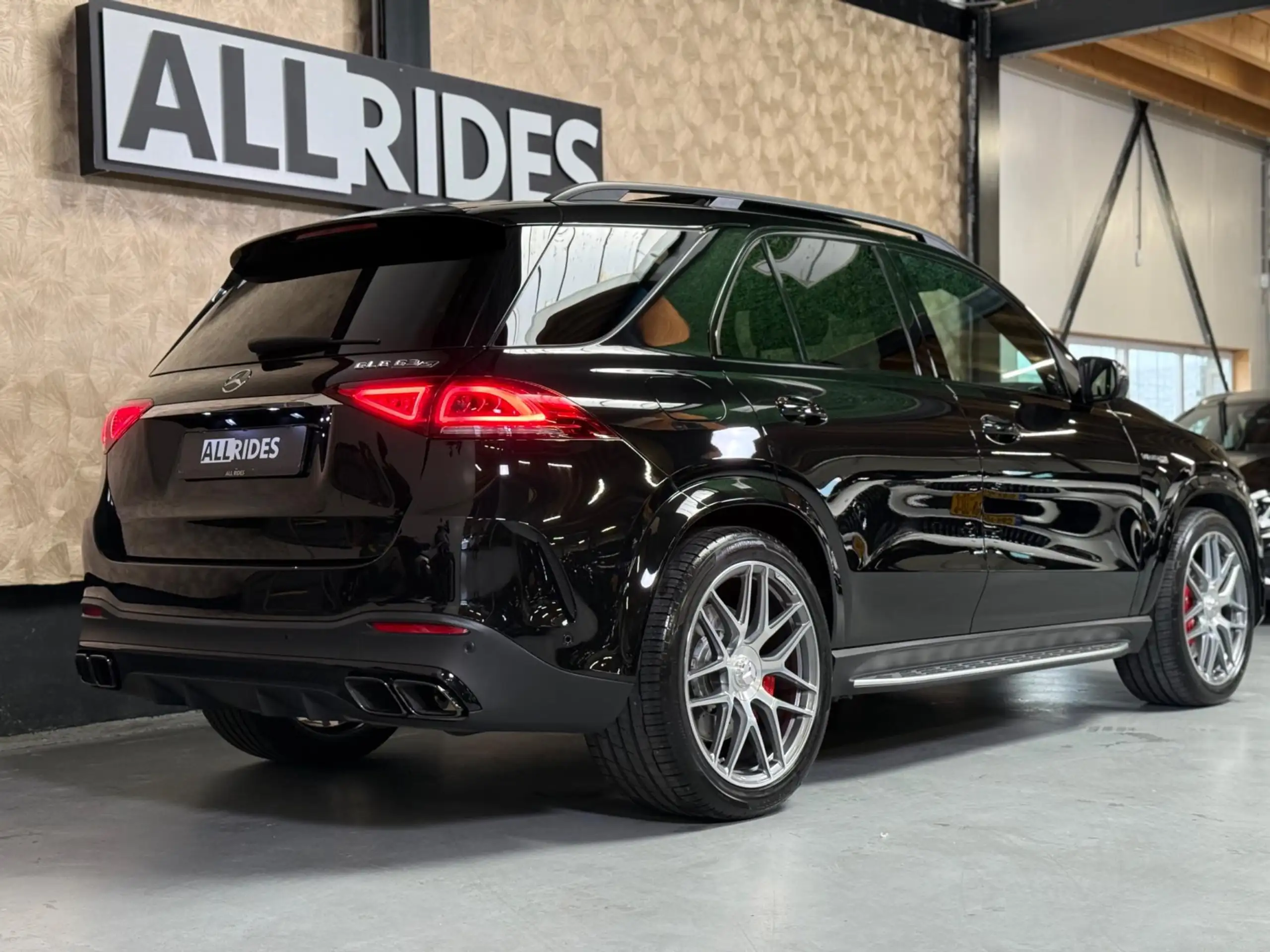 Mercedes-Benz - GLE 63 AMG