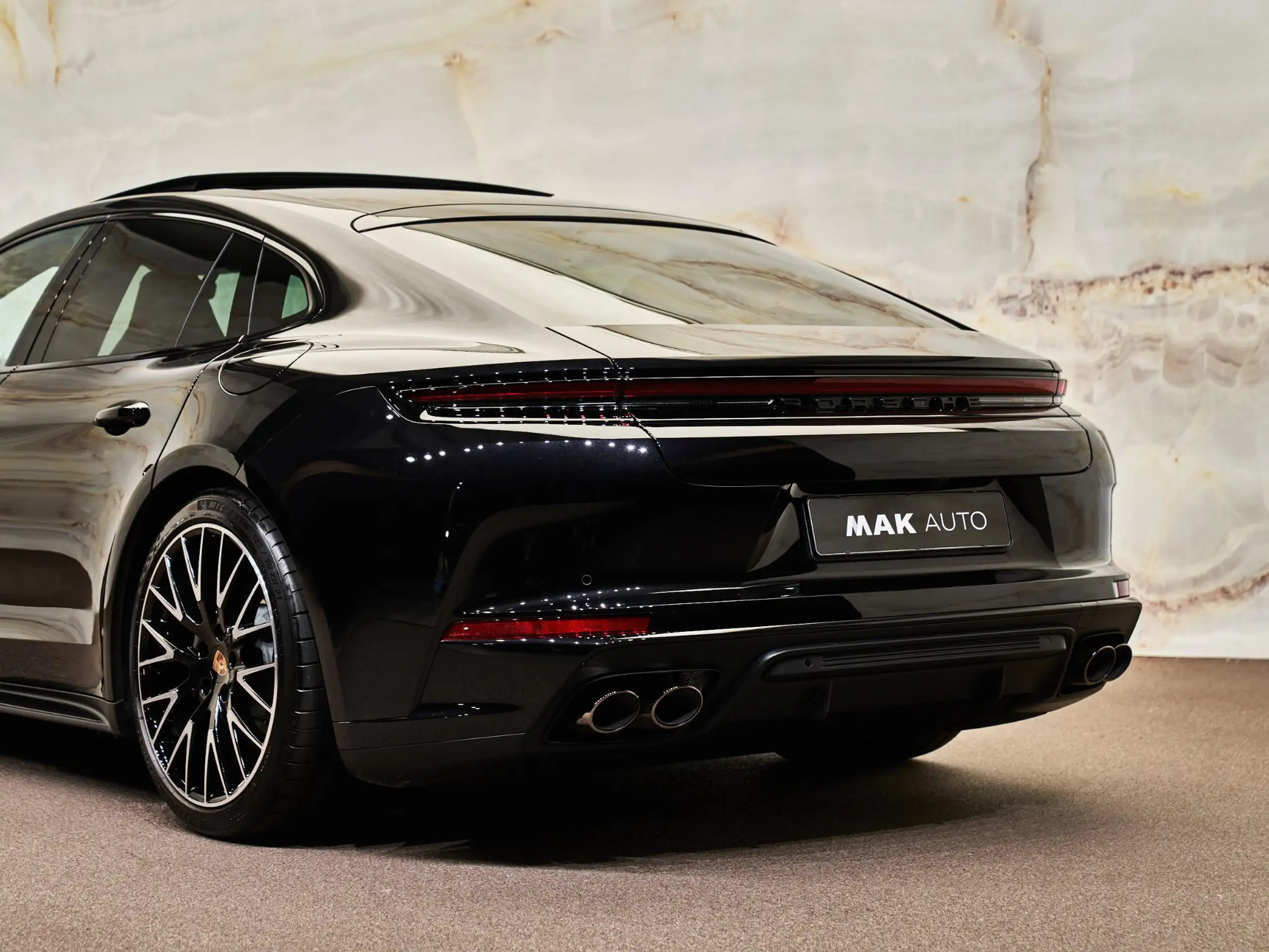 Porsche - Panamera