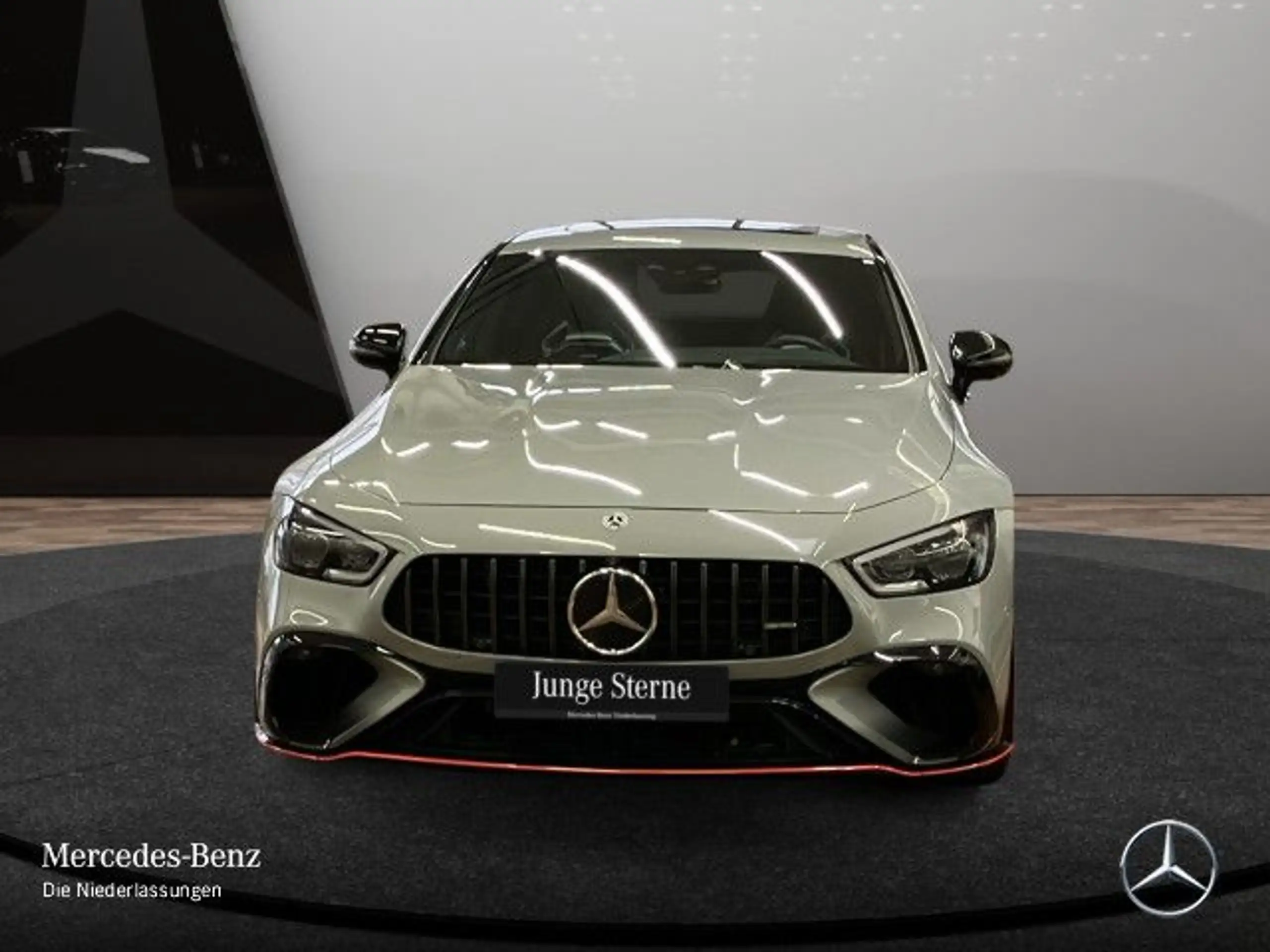 Mercedes-Benz - AMG GT