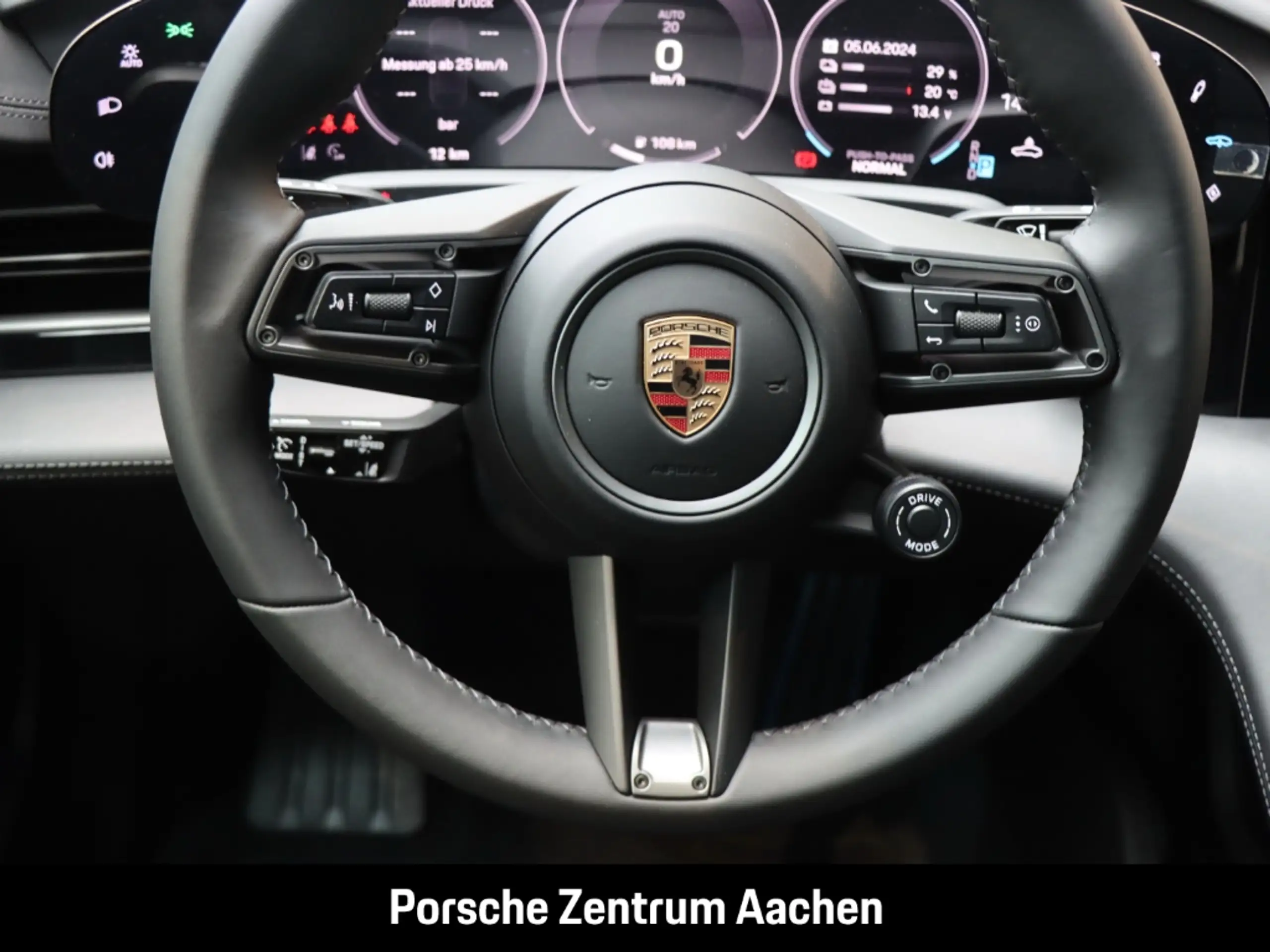 Porsche - Taycan