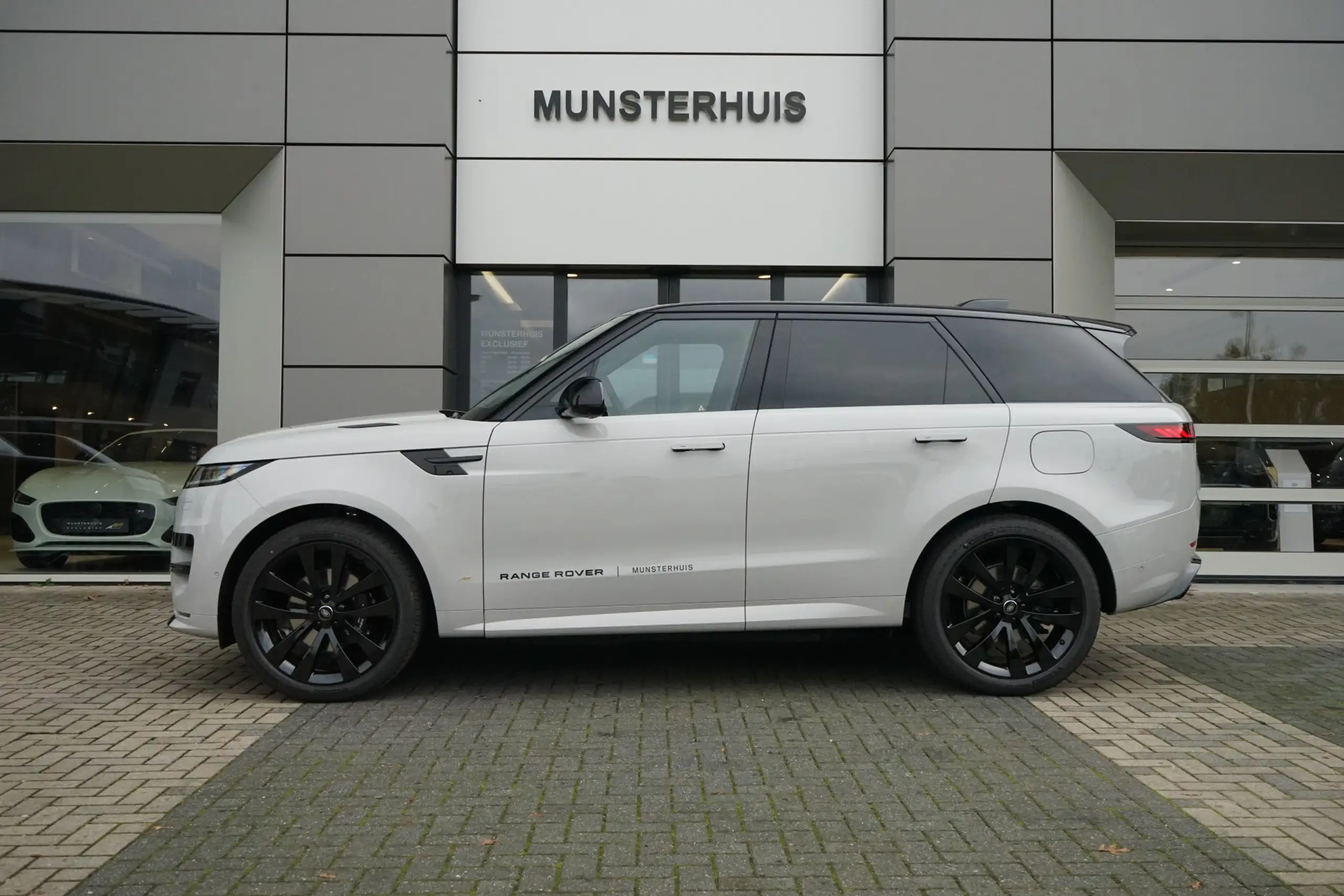 Land Rover - Range Rover Sport