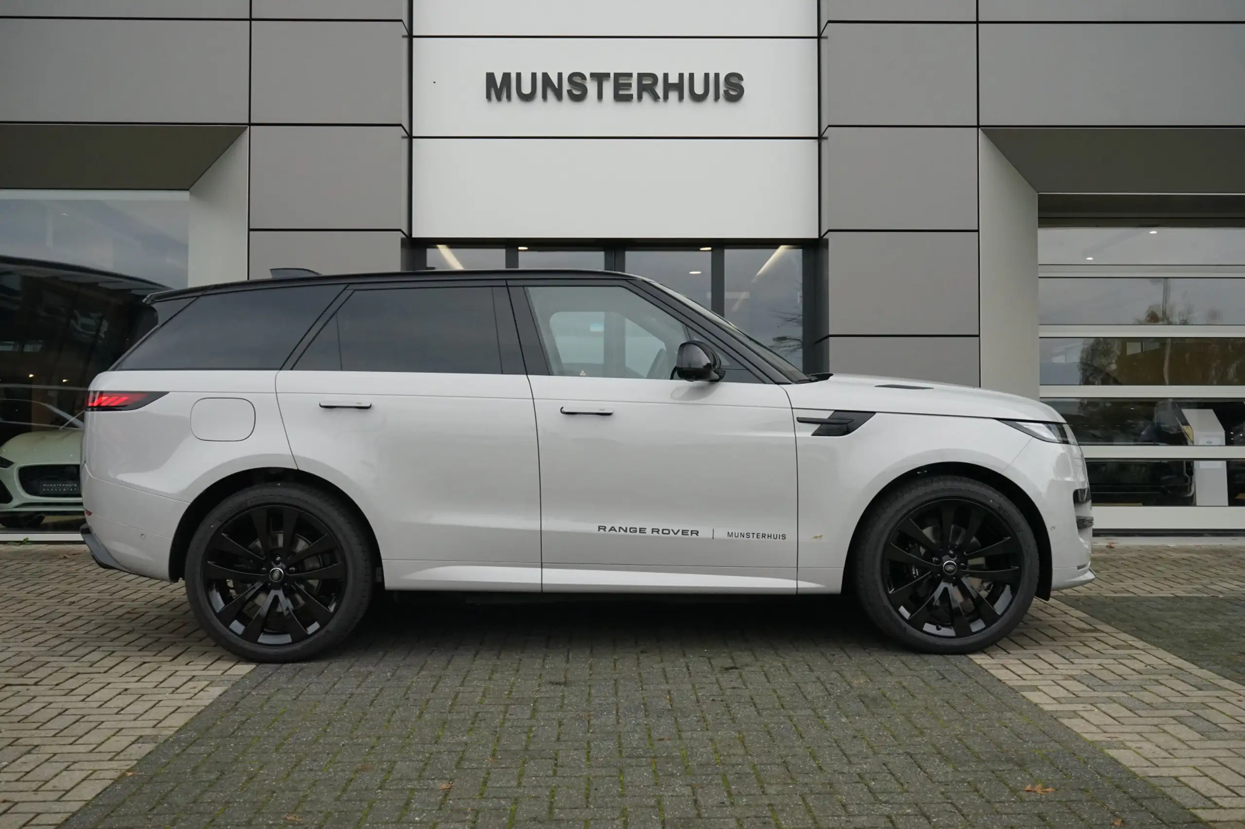 Land Rover - Range Rover Sport