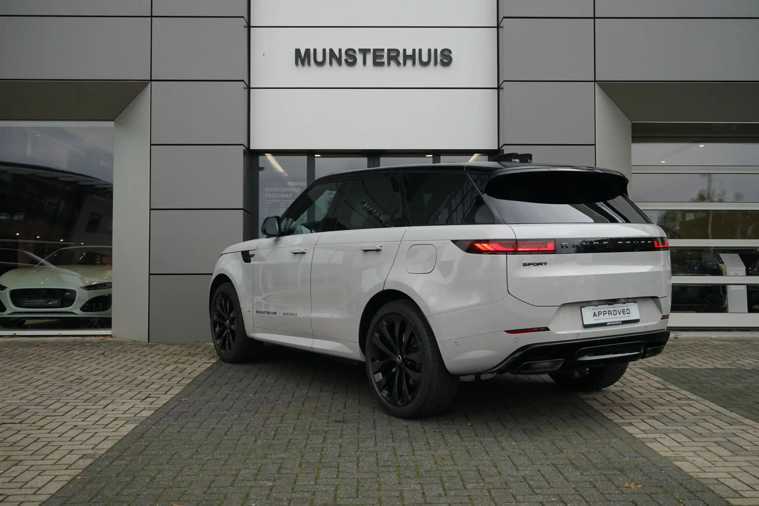 Land Rover - Range Rover Sport