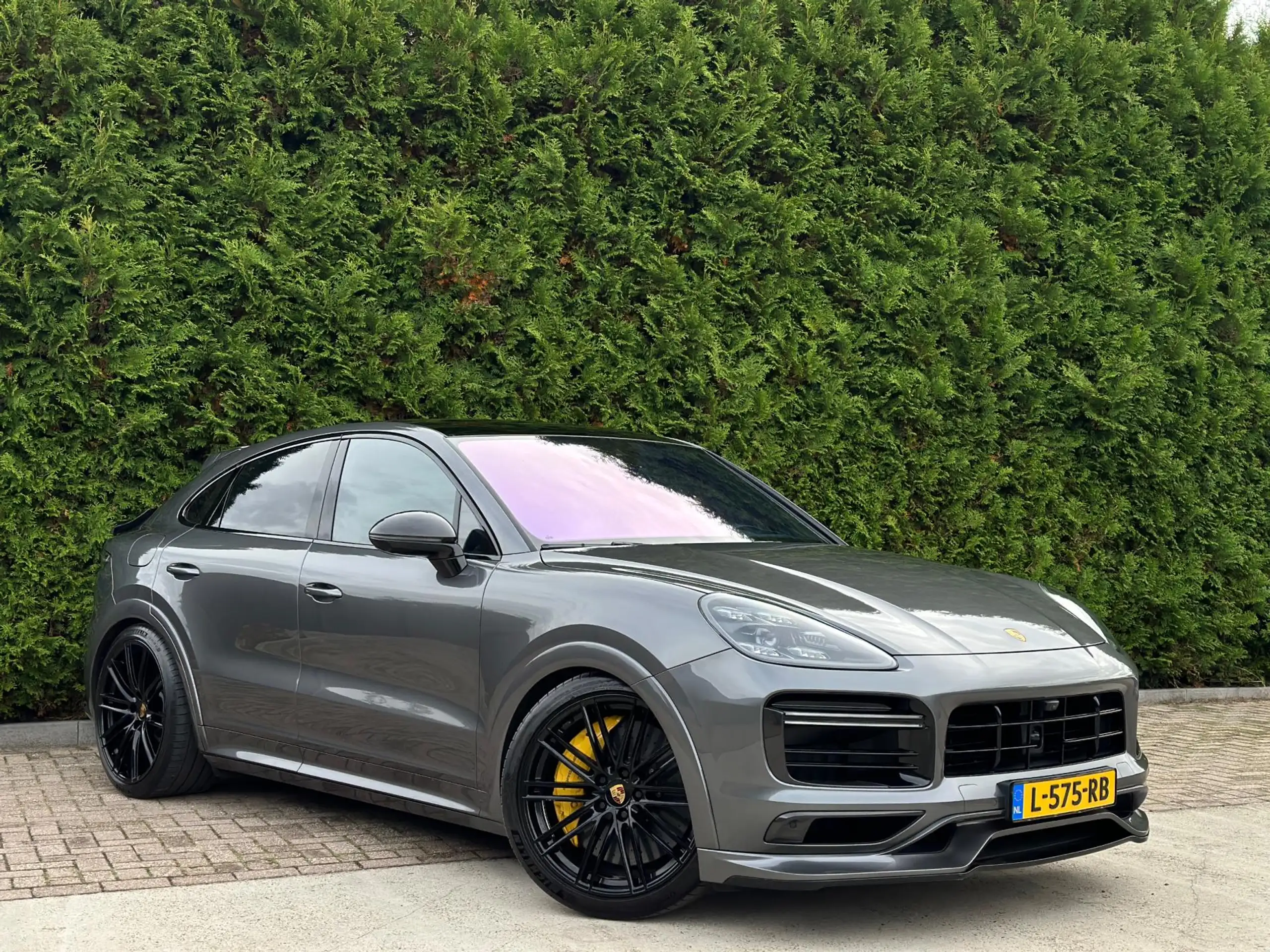 Porsche - Cayenne