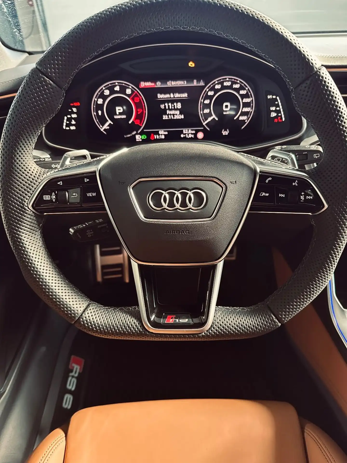 Audi - RS6