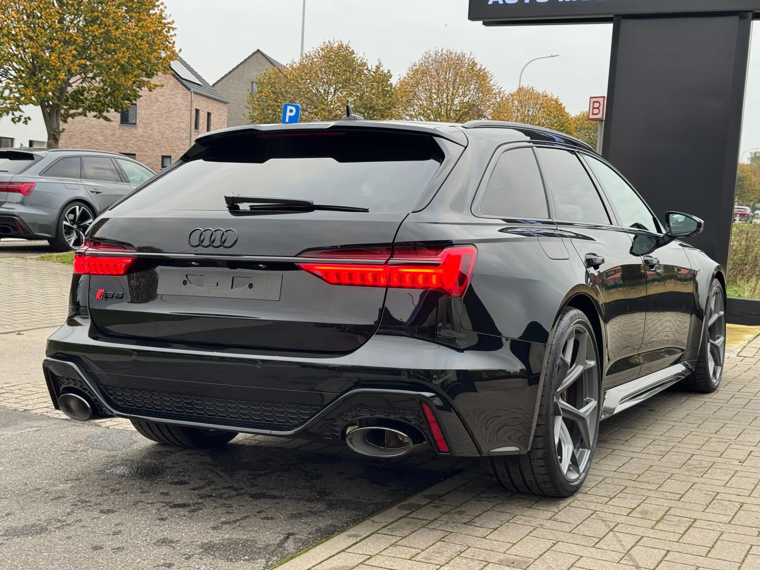 Audi - RS6