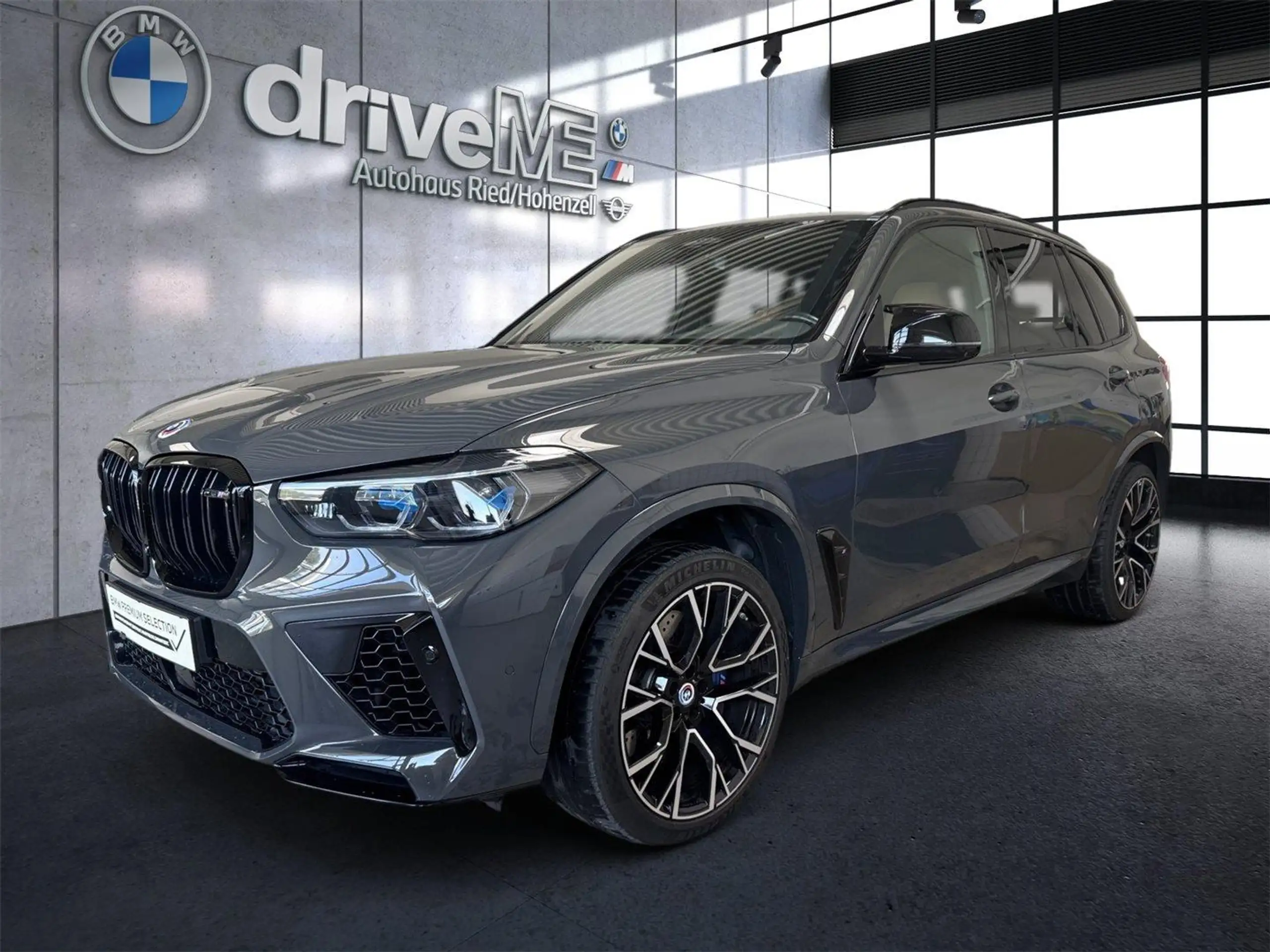 BMW - X5 M