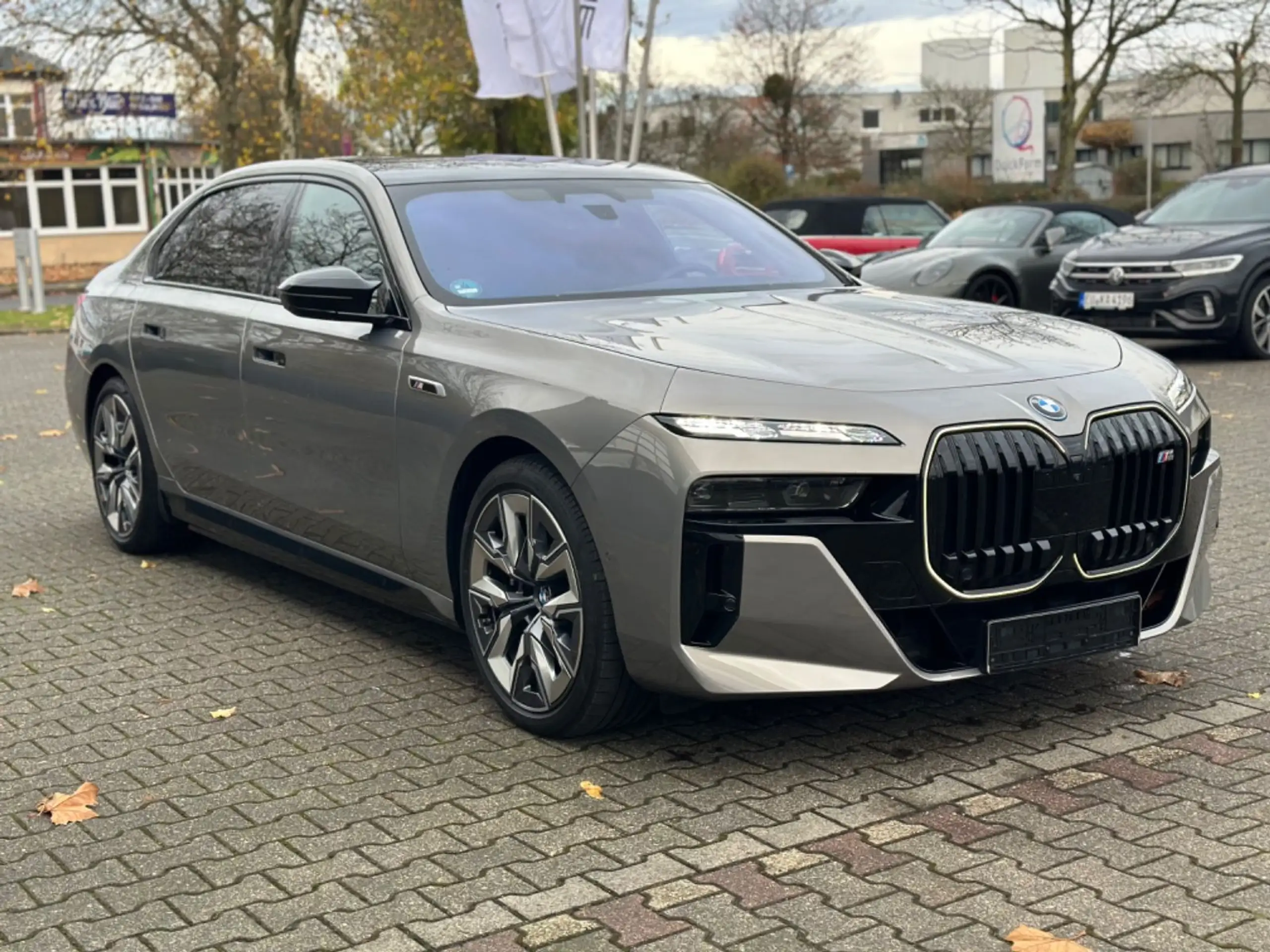 BMW - 760