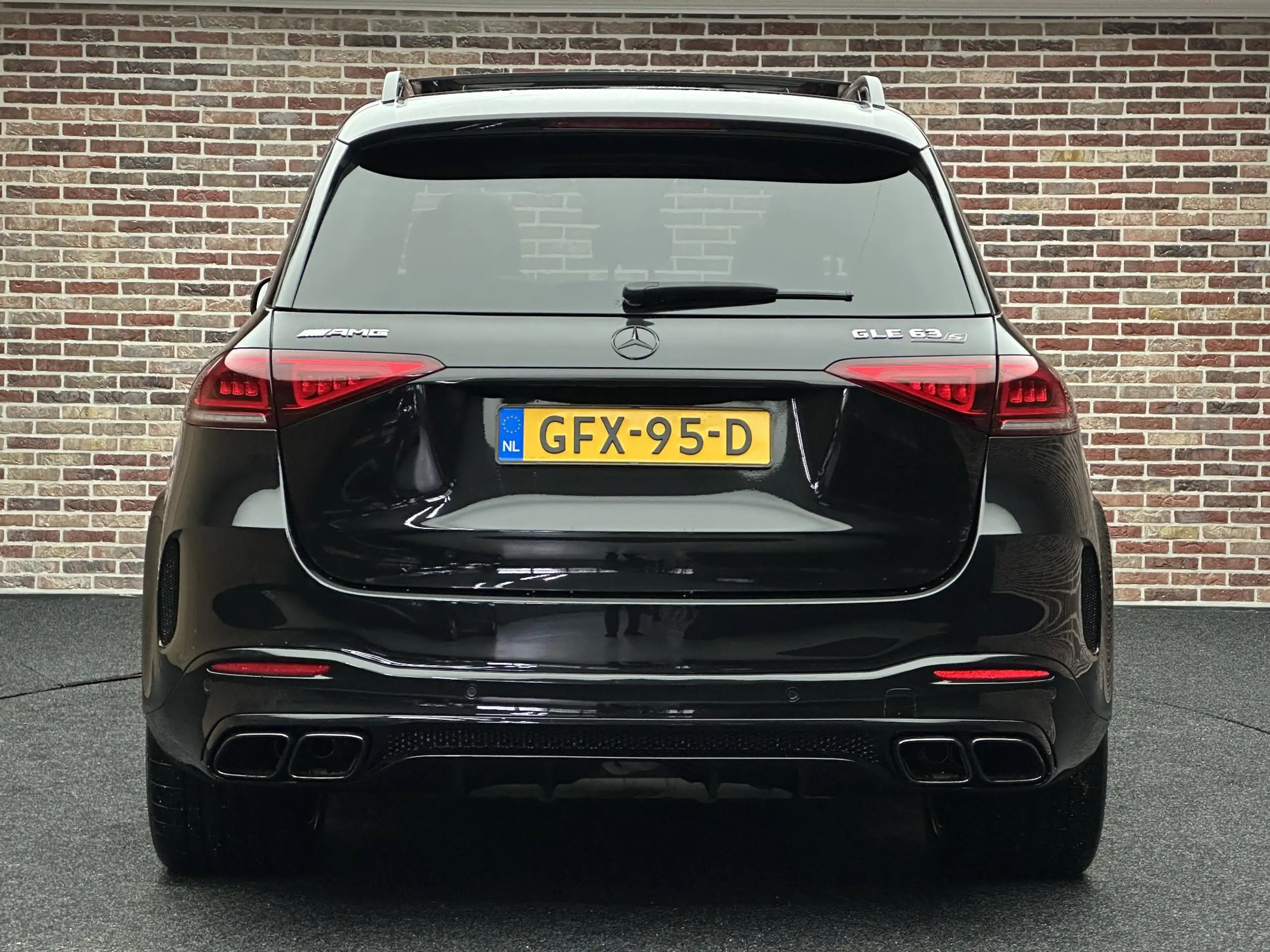 Mercedes-Benz - GLE 63 AMG