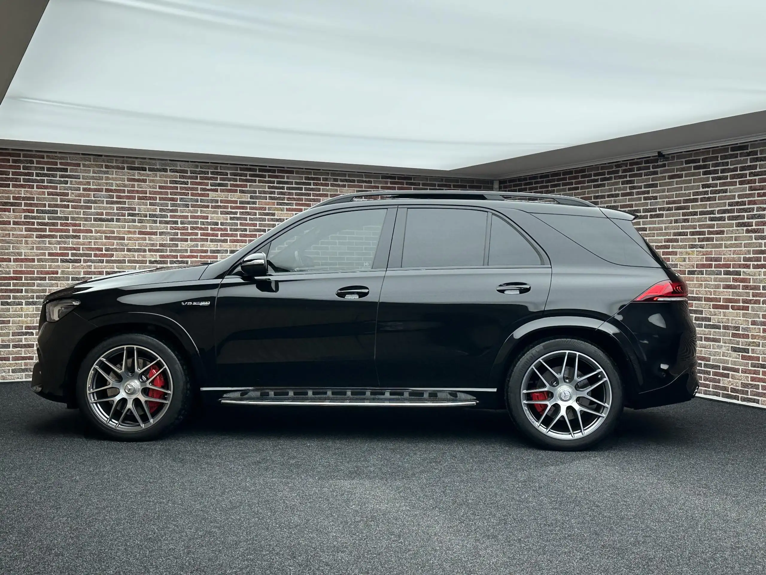 Mercedes-Benz - GLE 63 AMG