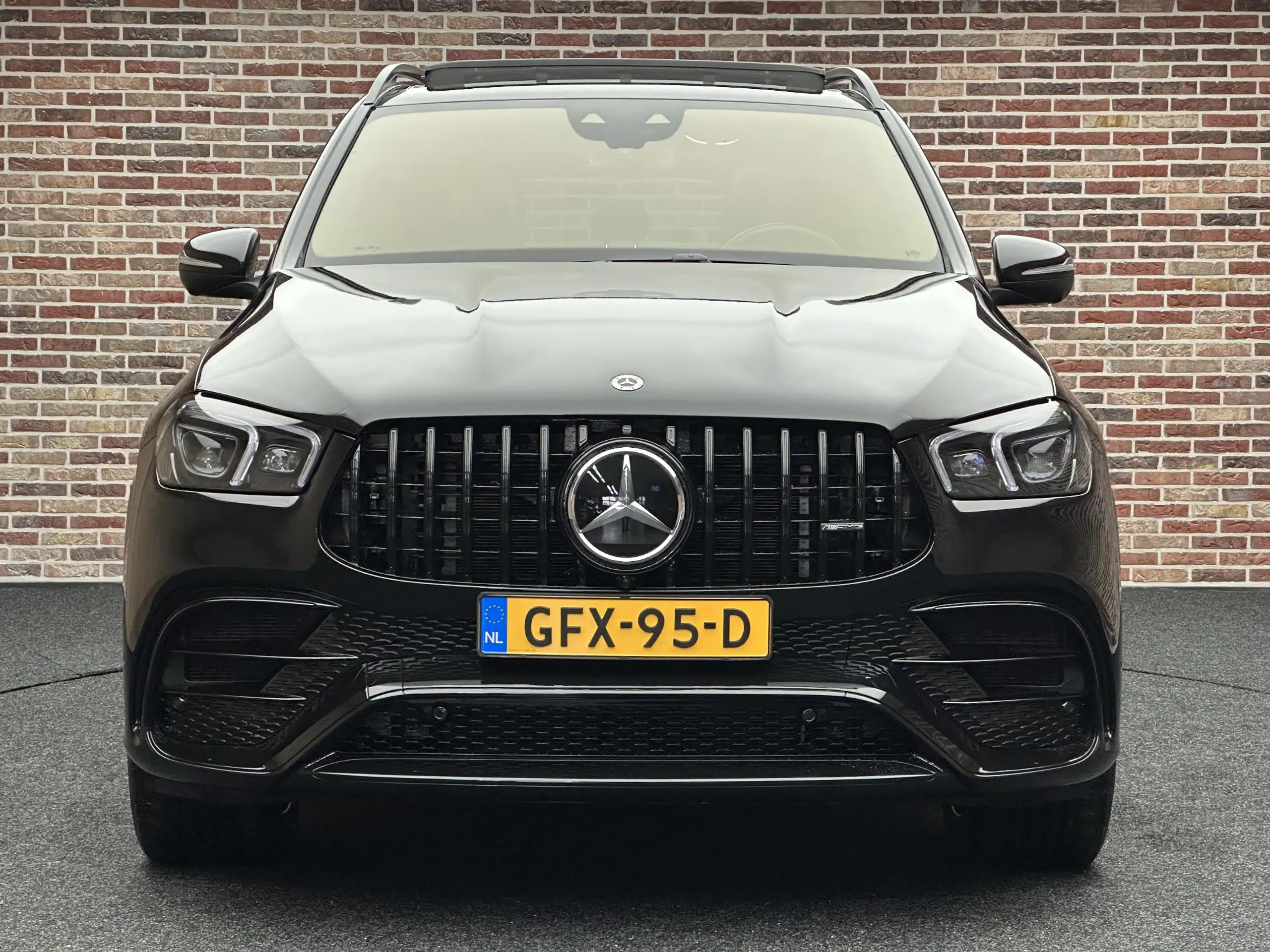 Mercedes-Benz - GLE 63 AMG