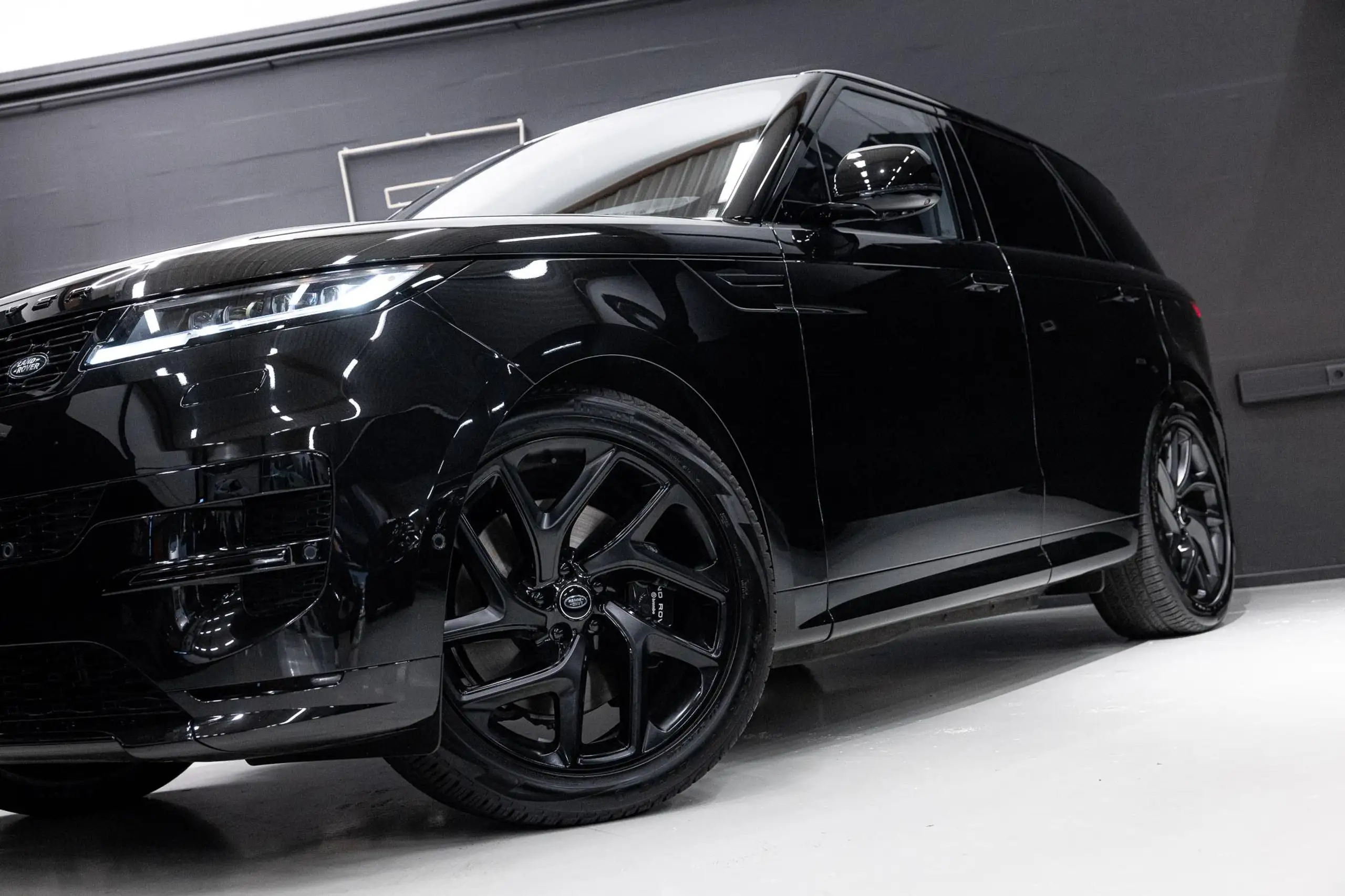 Land Rover - Range Rover Sport