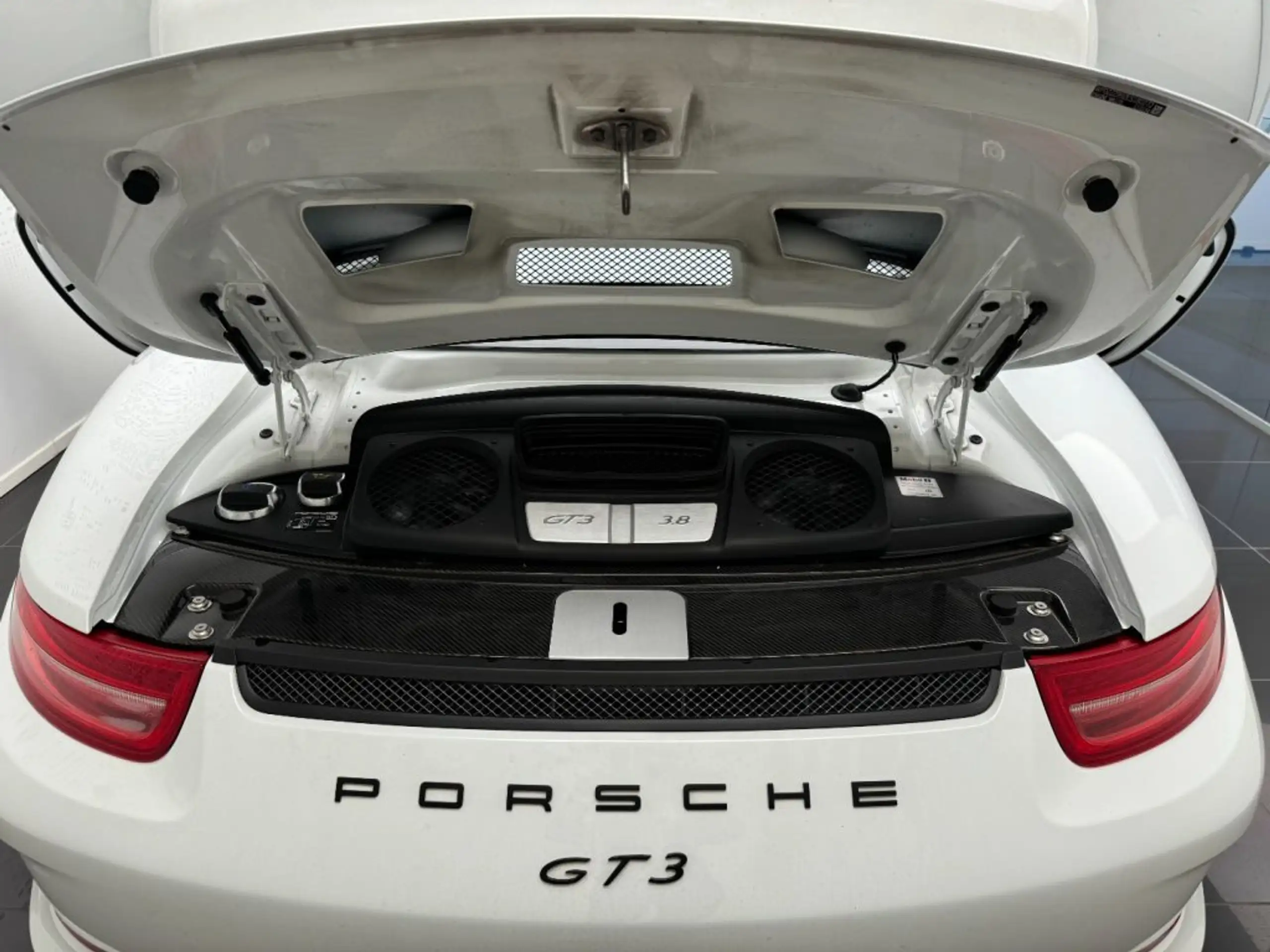 Porsche - 911