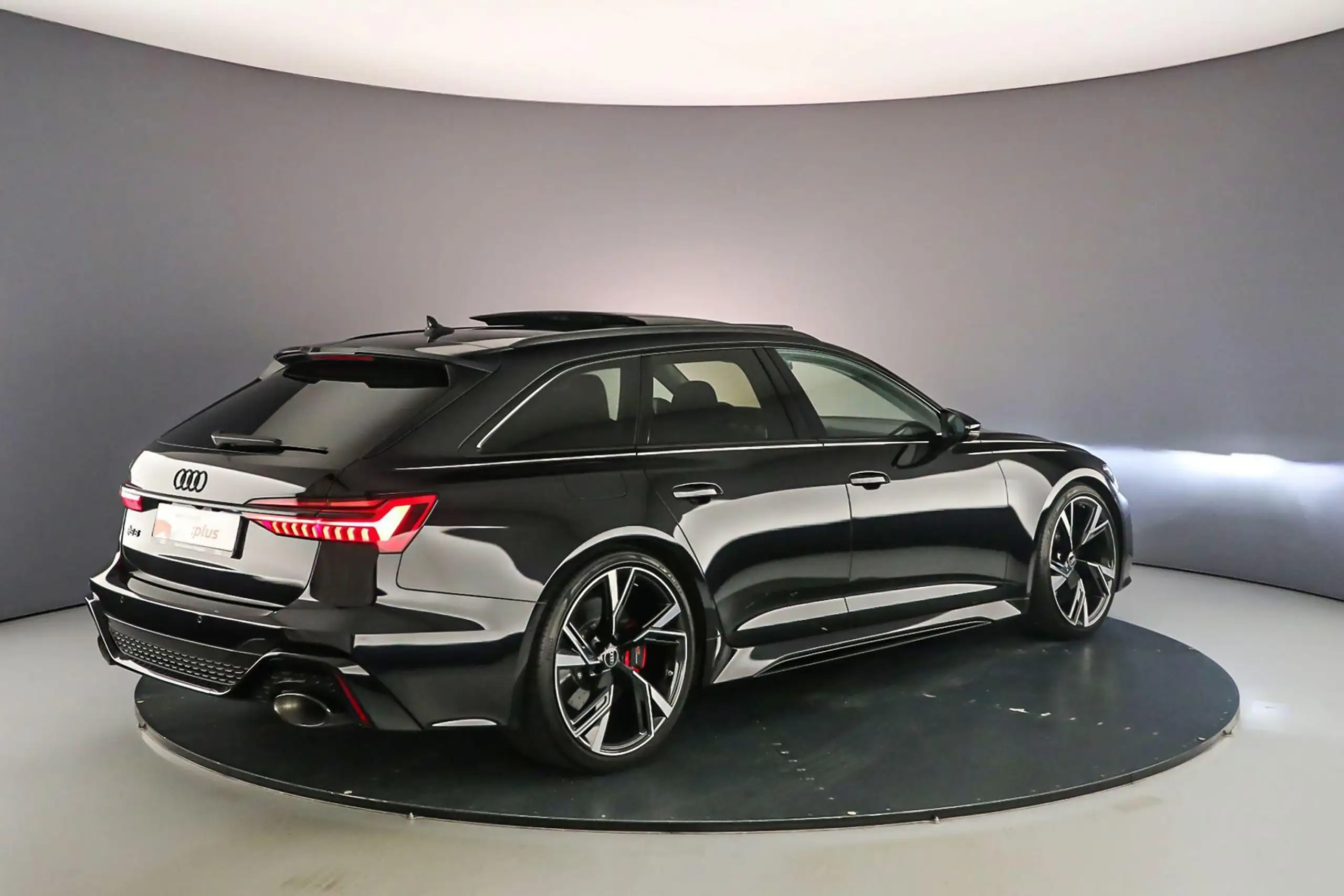 Audi - RS6