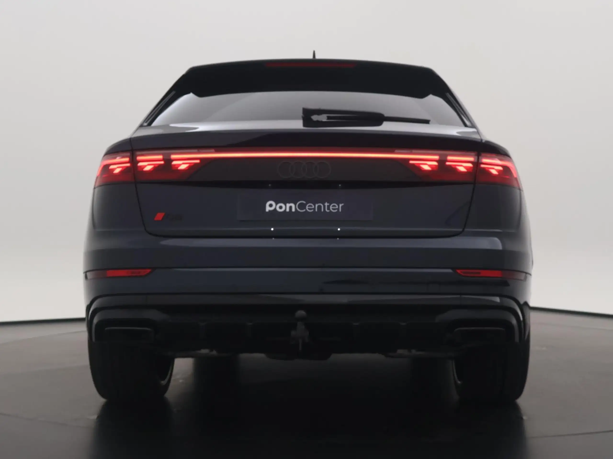 Audi - Q8