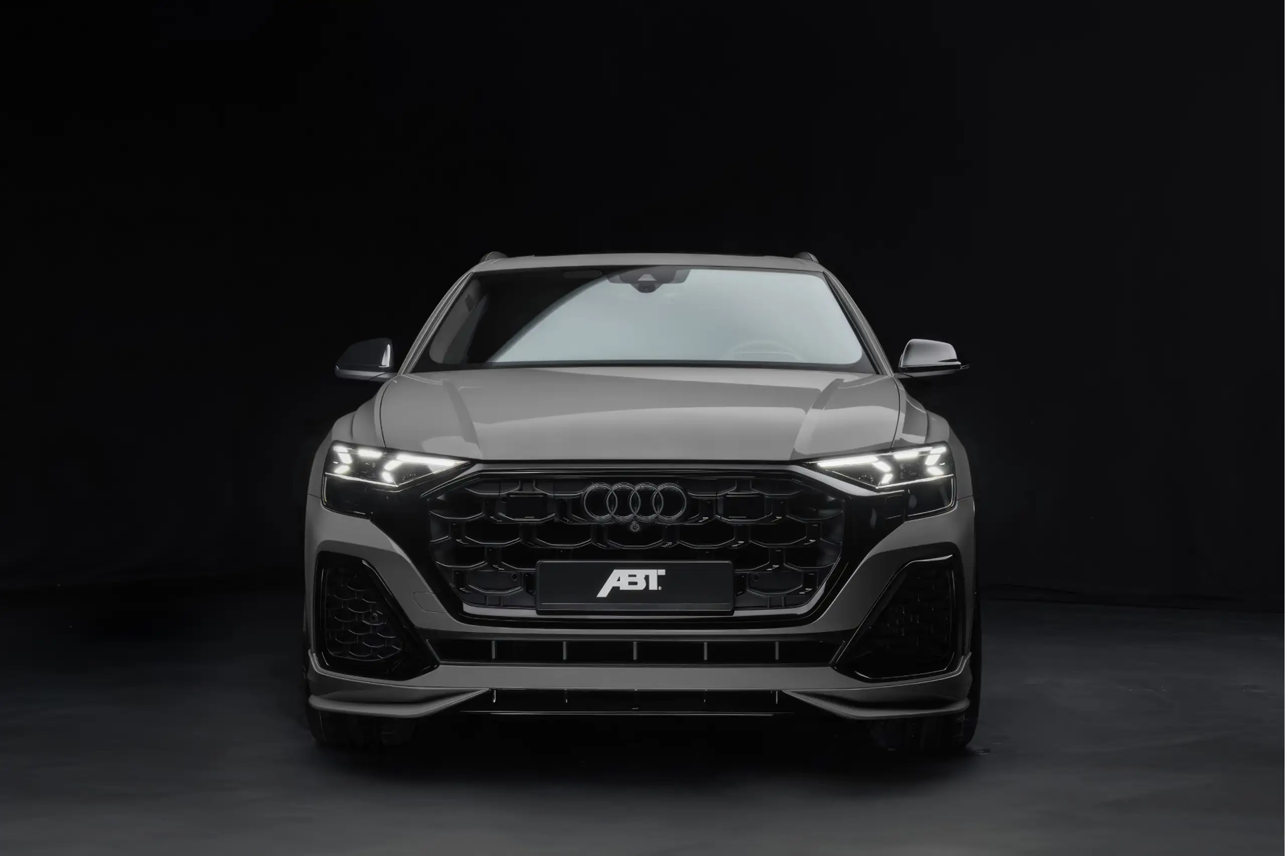 Audi - Q8