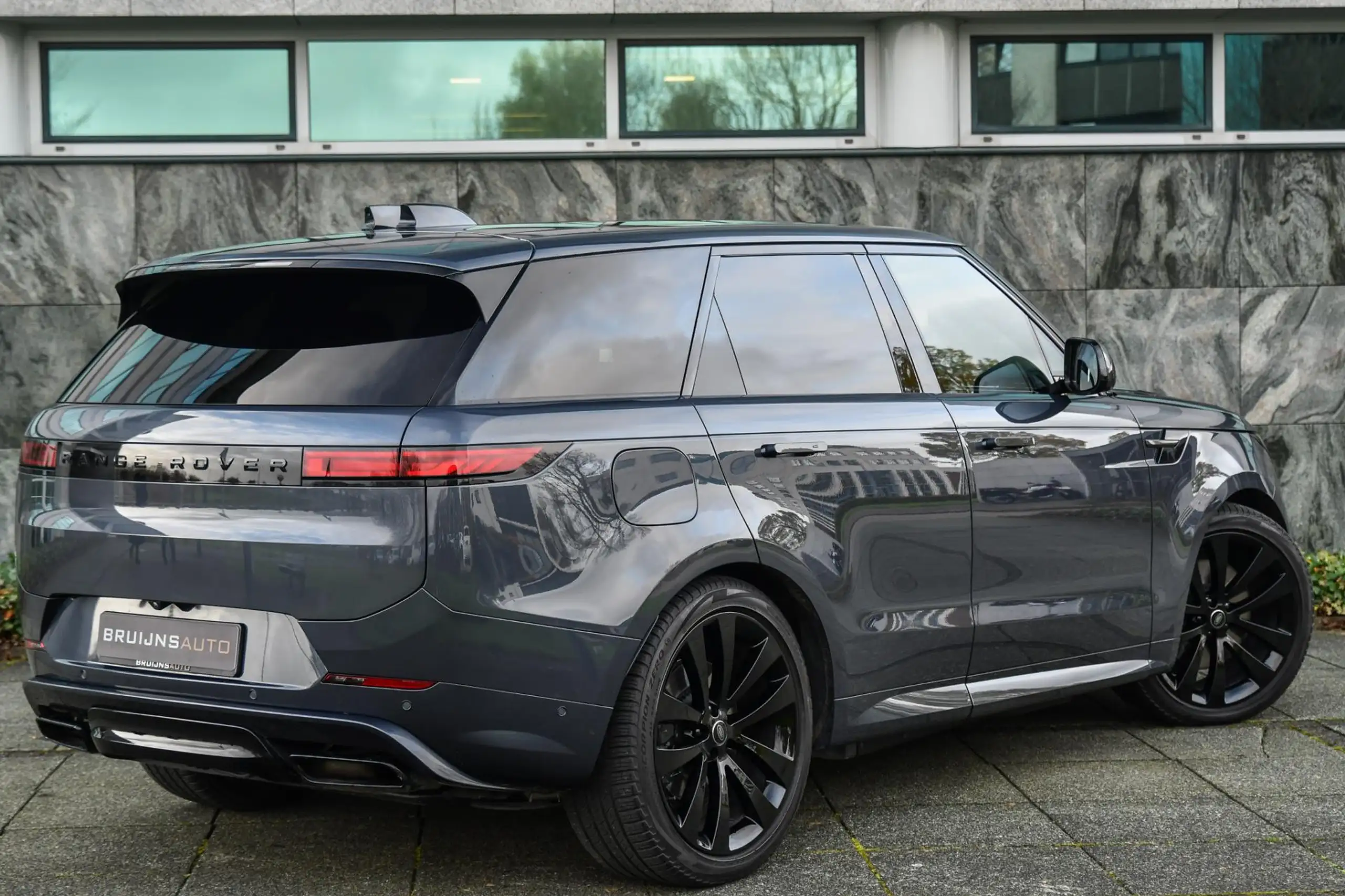 Land Rover - Range Rover Sport