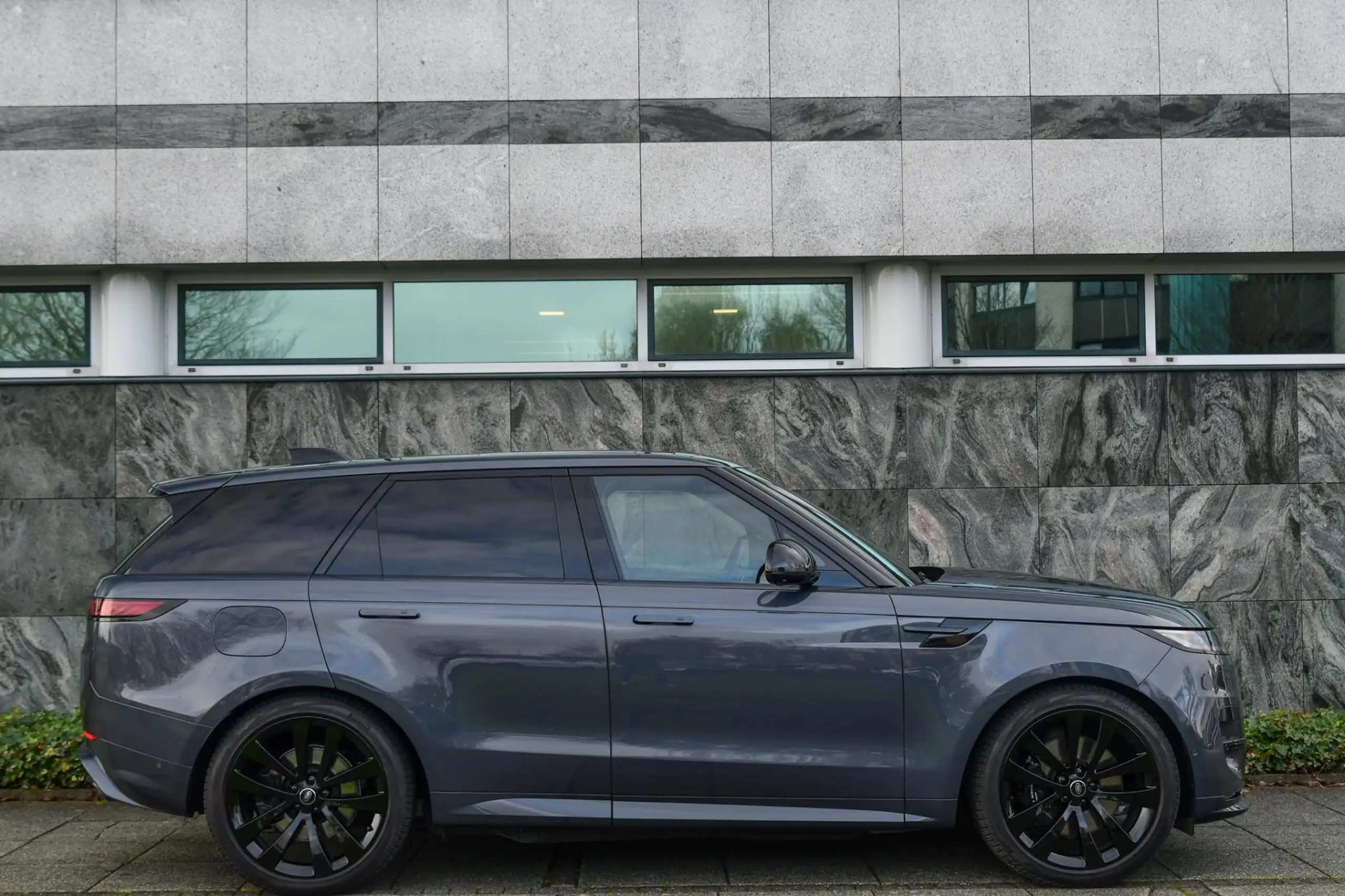 Land Rover - Range Rover Sport