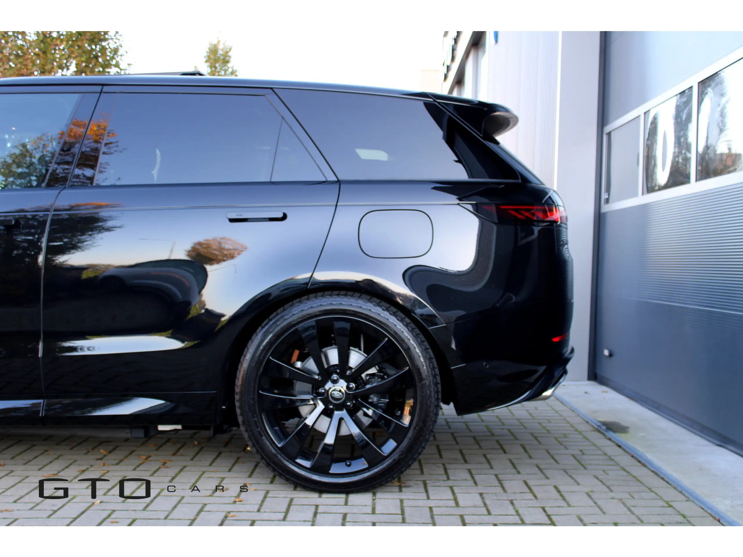 Land Rover - Range Rover Sport