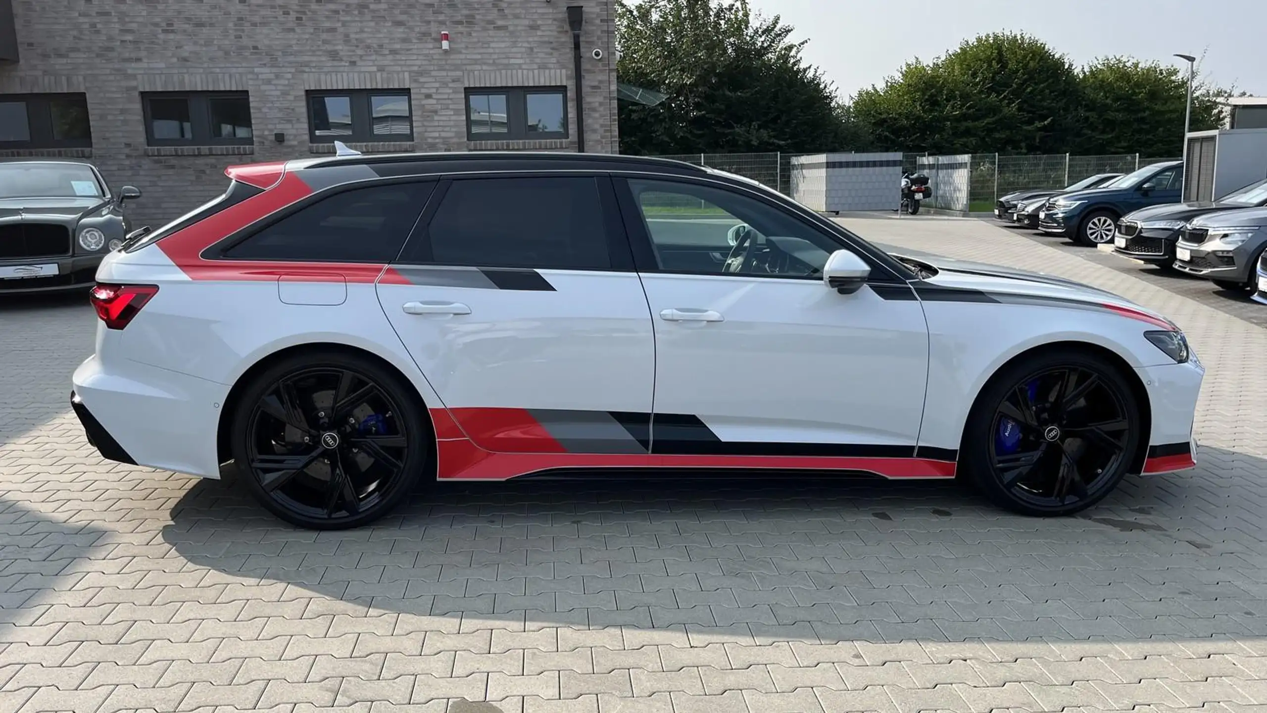 Audi - RS6