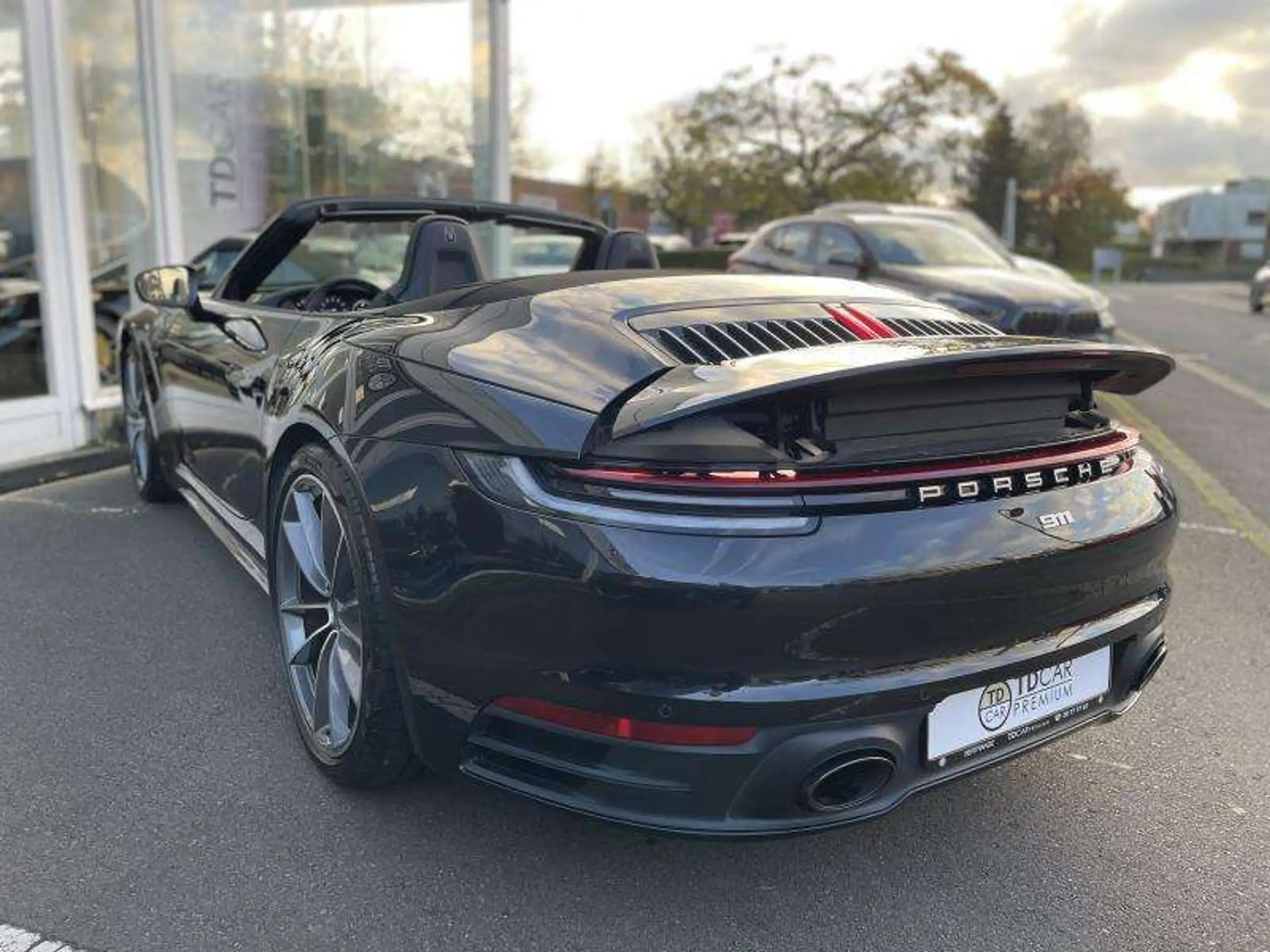 Porsche - 911